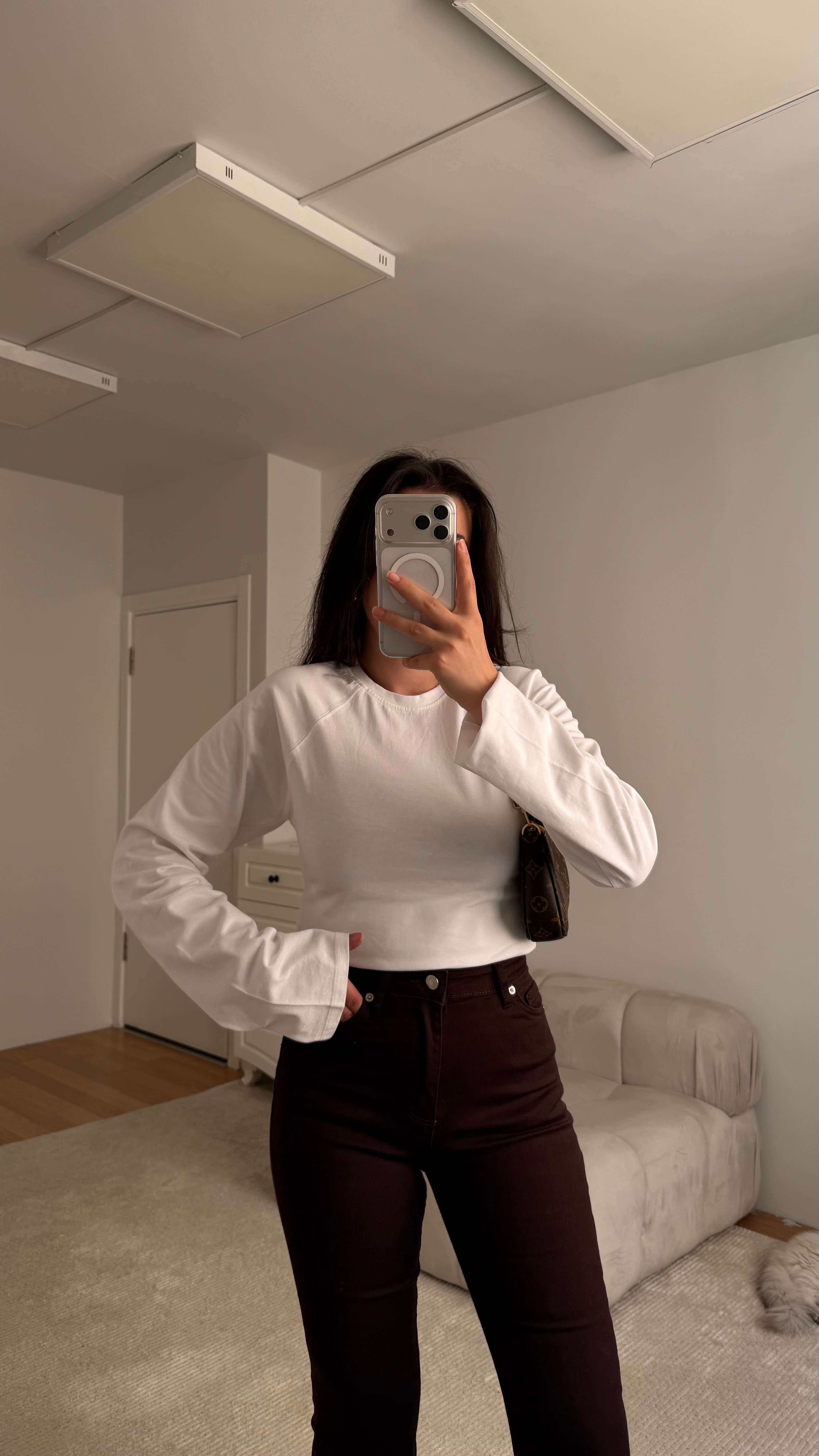 Beyaz Bisiklet Yaka Fermuarlı Dar Kesim Bluz