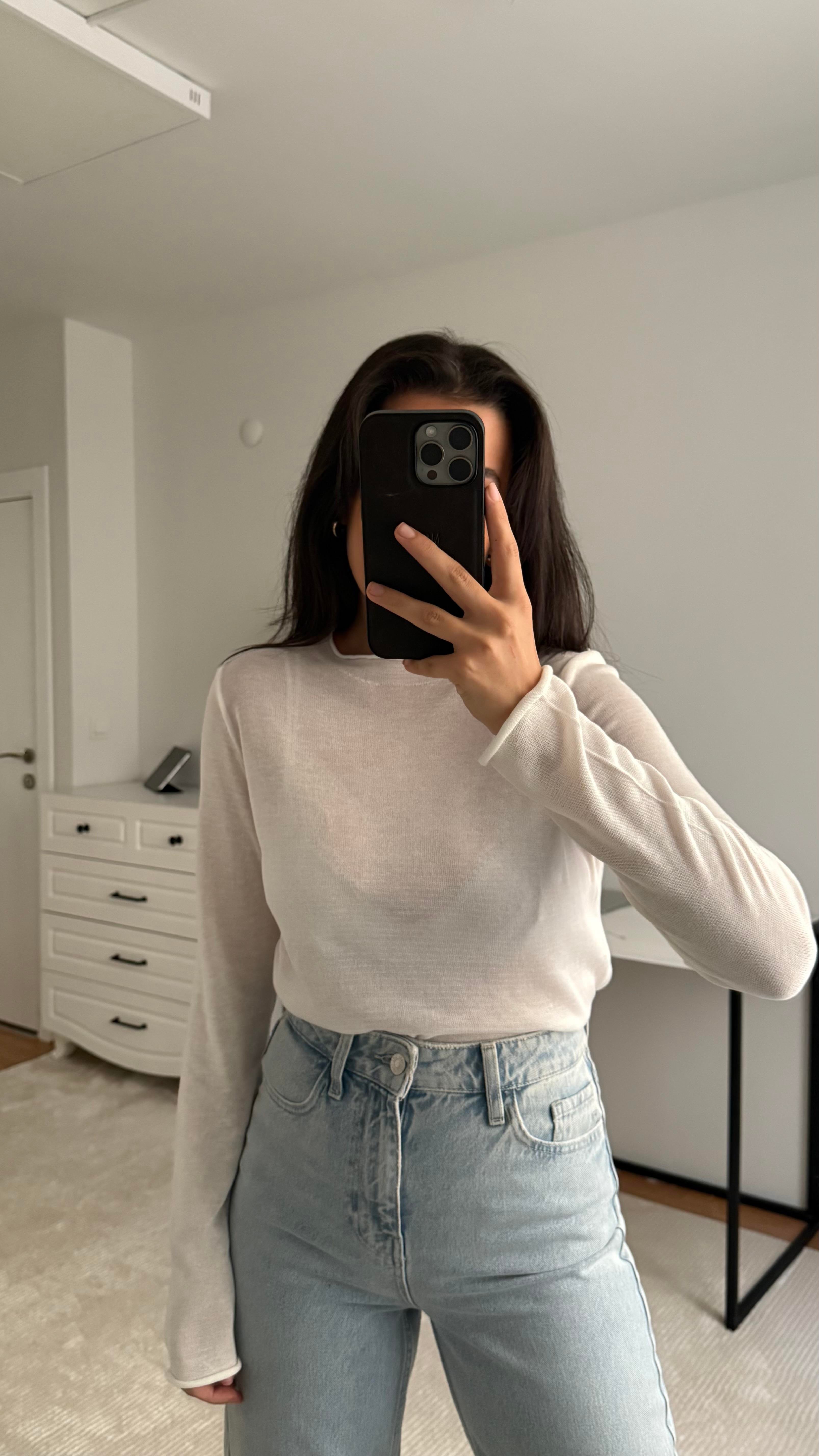 Beyaz Transpatan Triko Örme Bluz