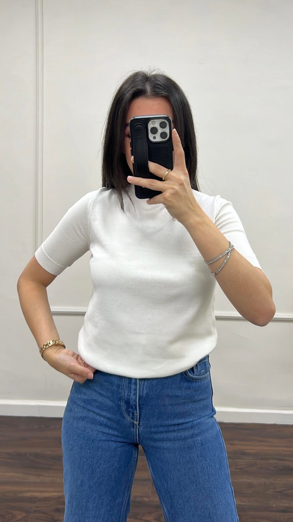 Beyaz Viskon Örme Triko Bluz