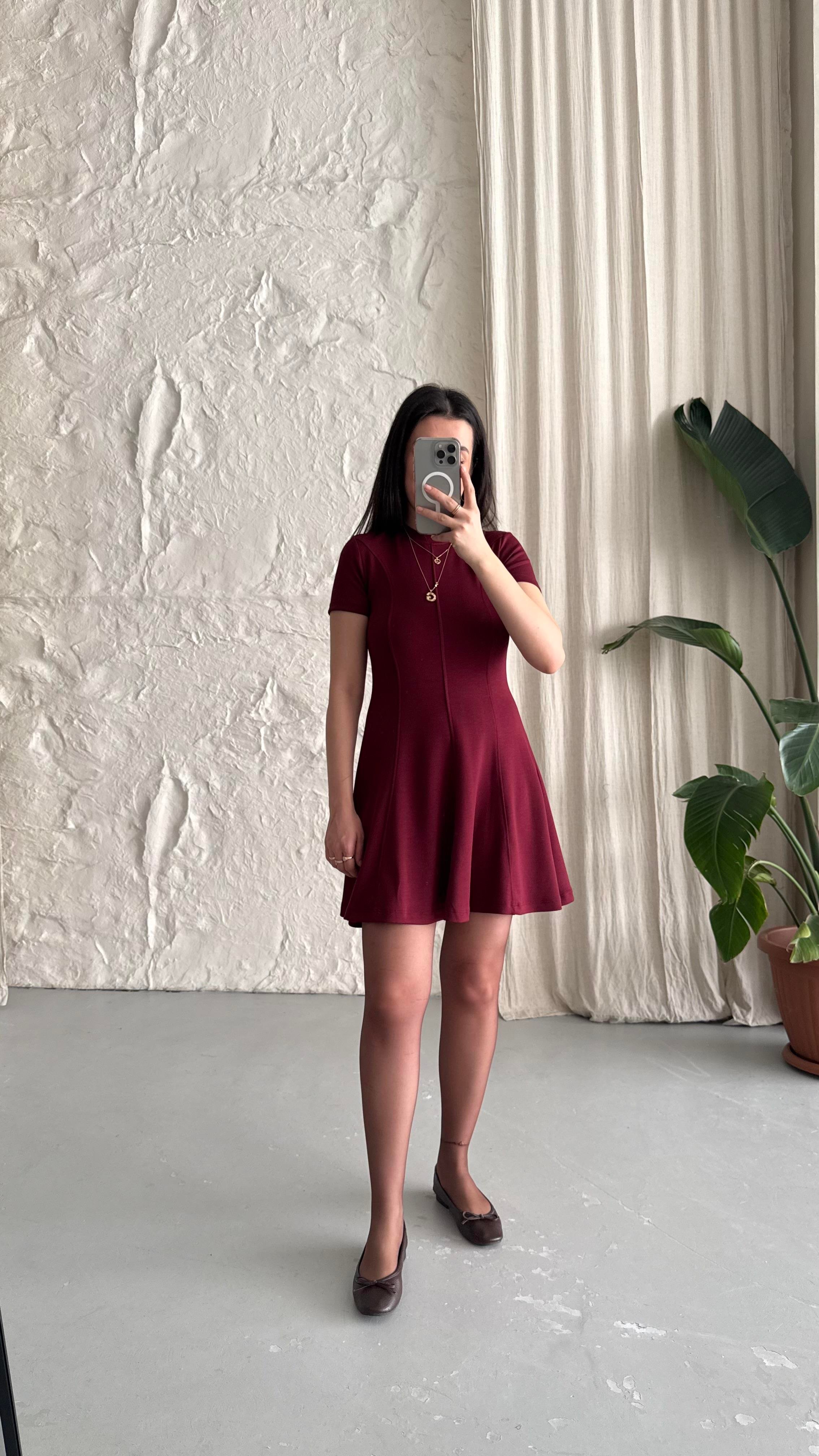 Bordo Dikiş Detaylı Kloş Elbise