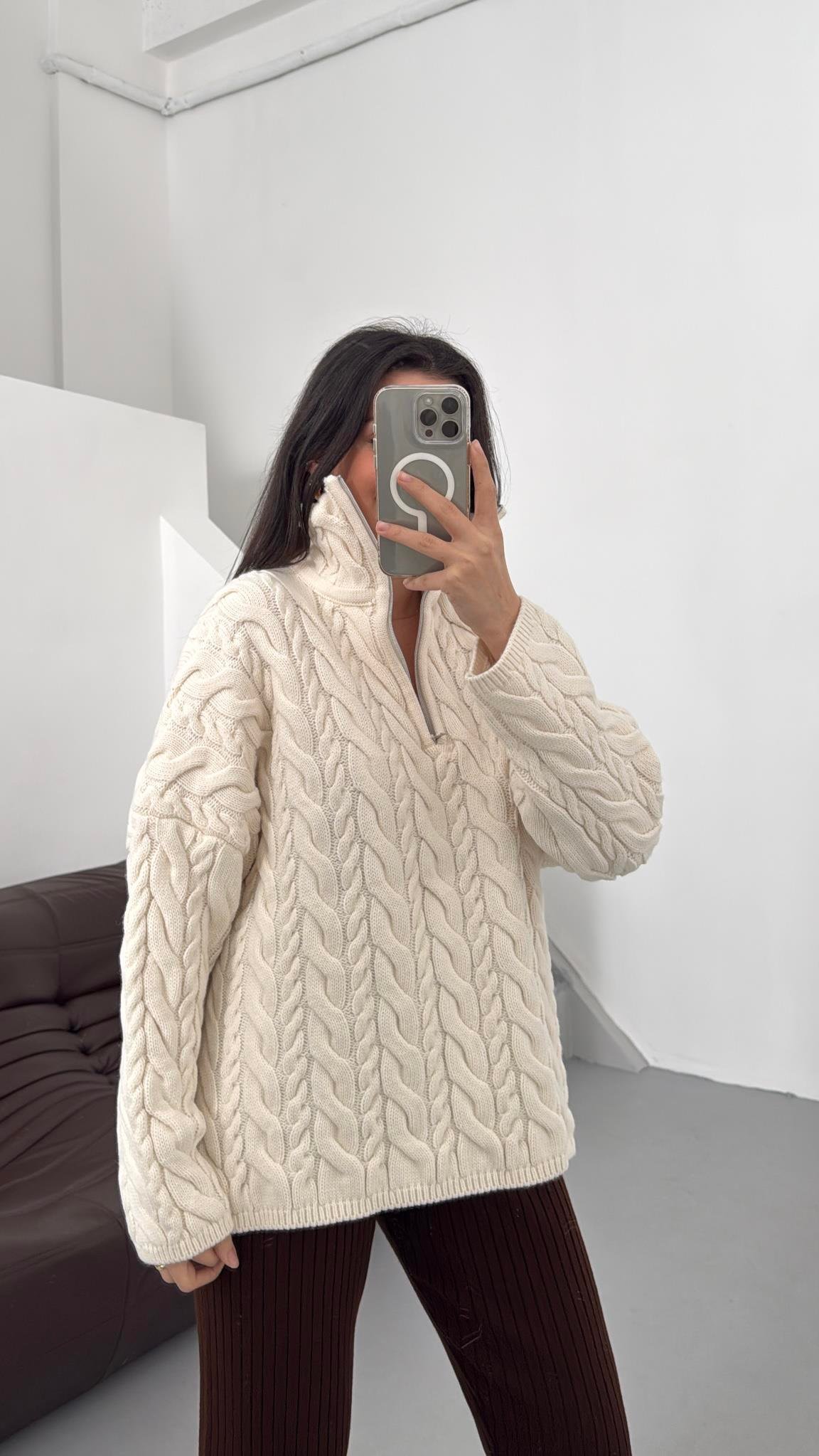 Ekru Fermuarlı Saç Örme Kazak