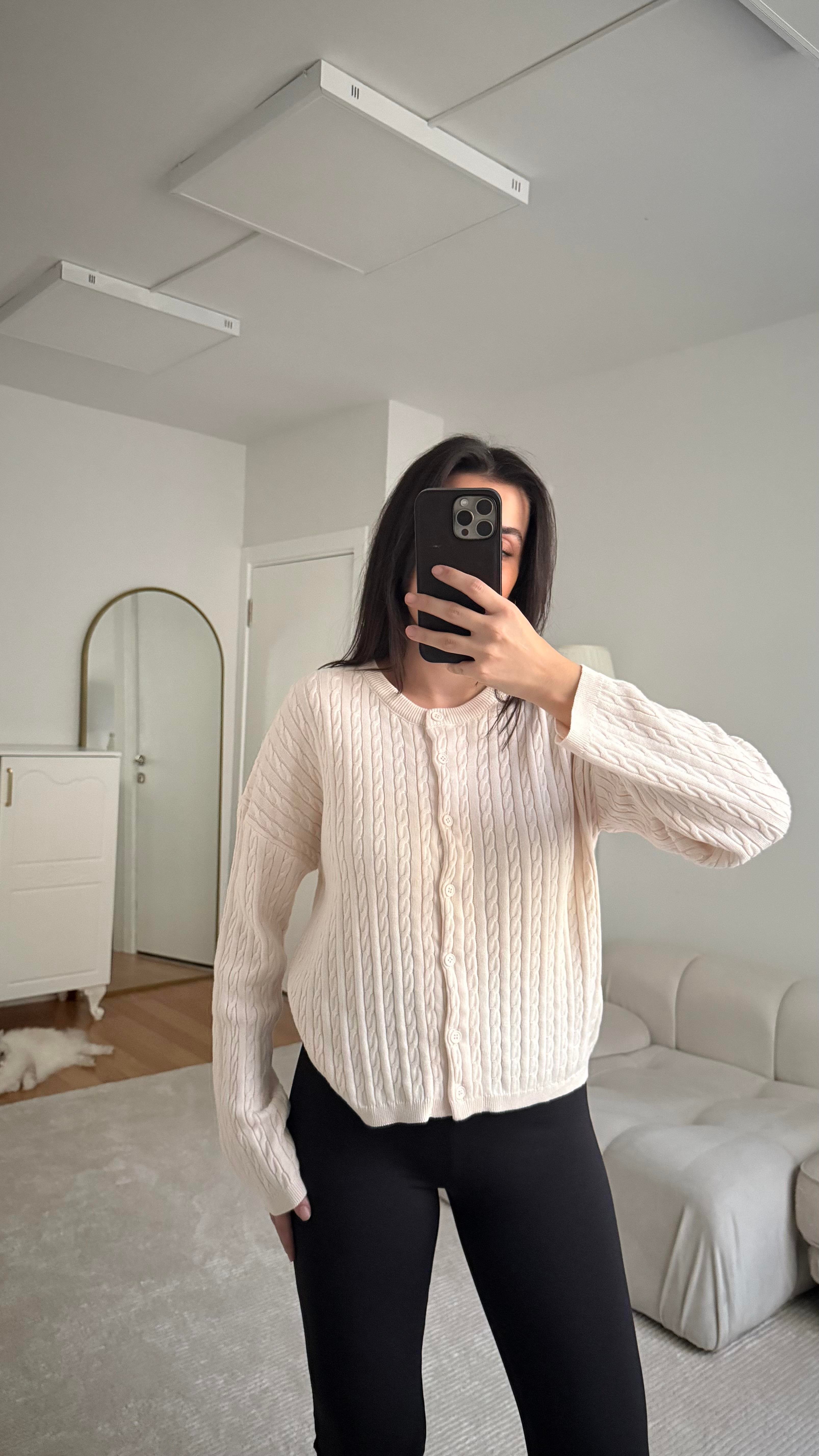 Ekru Saç Örme Premium Hırka
