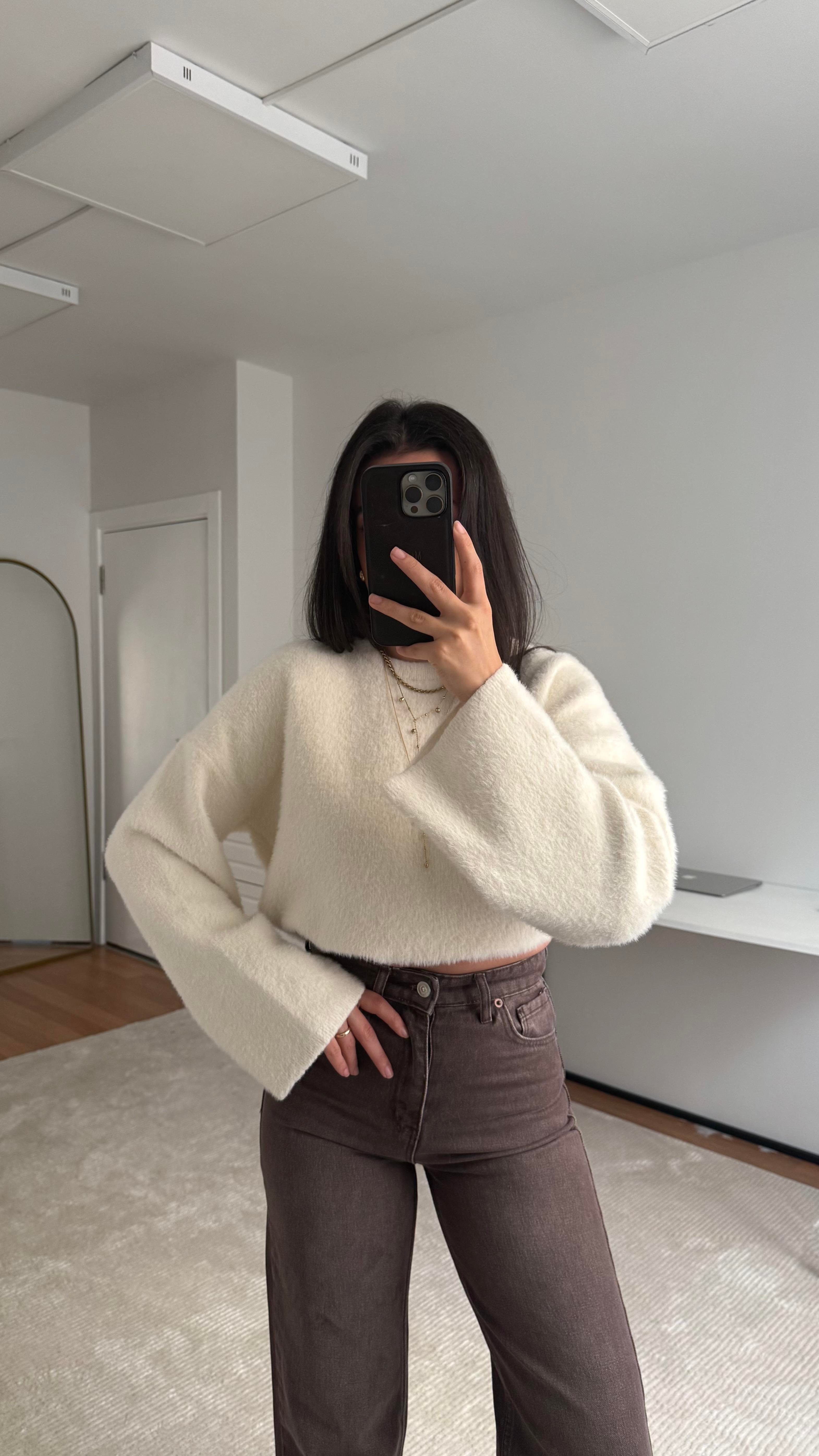 Ekru Sakallı Triko Kazak