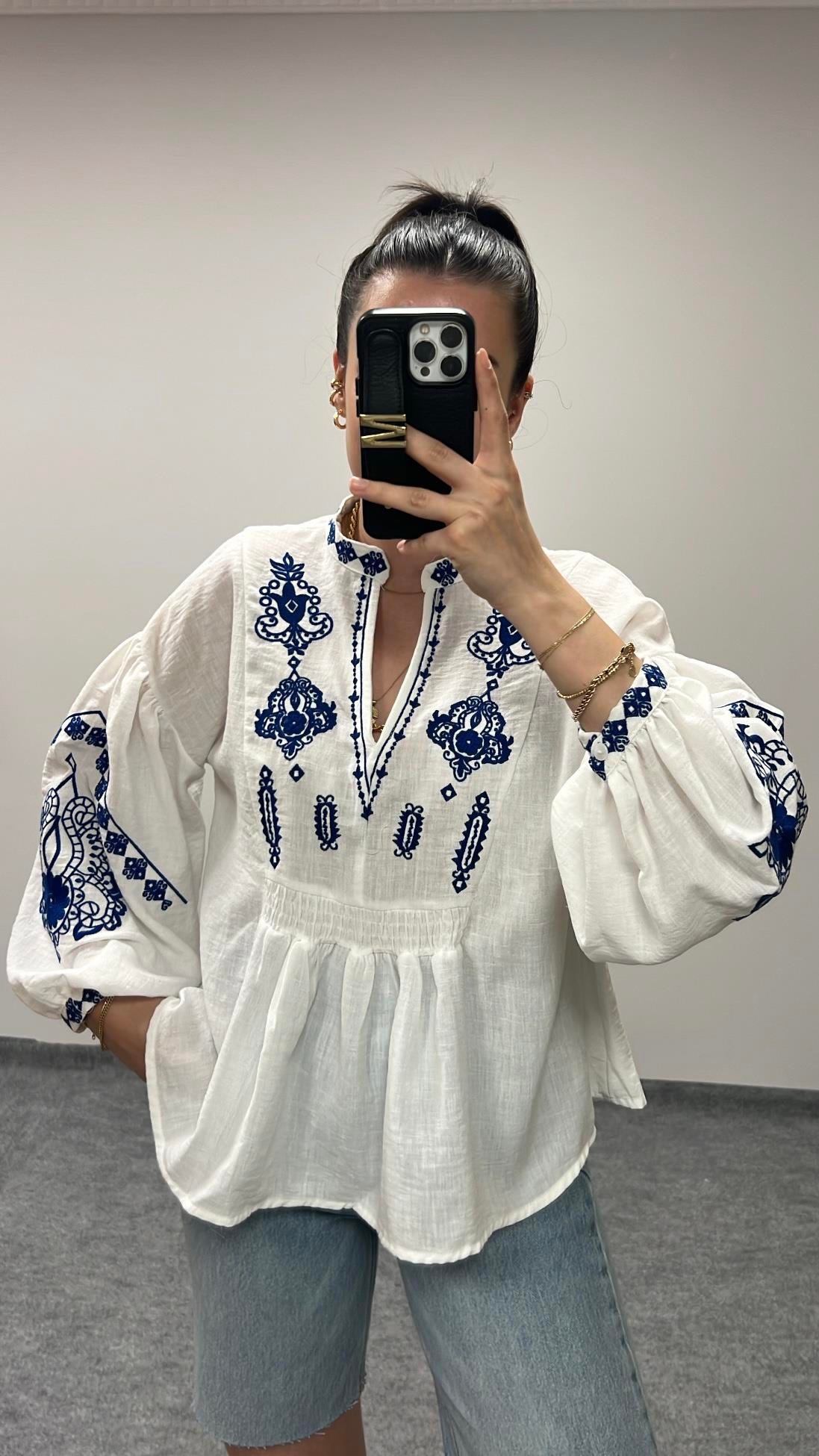 Fav Nakış İşlemeli Keten Gömlek