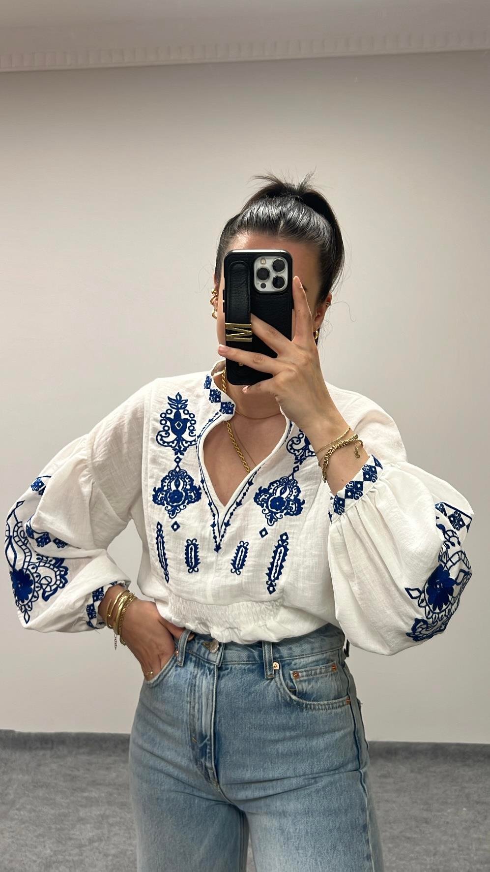 Fav Nakış İşlemeli Keten Gömlek