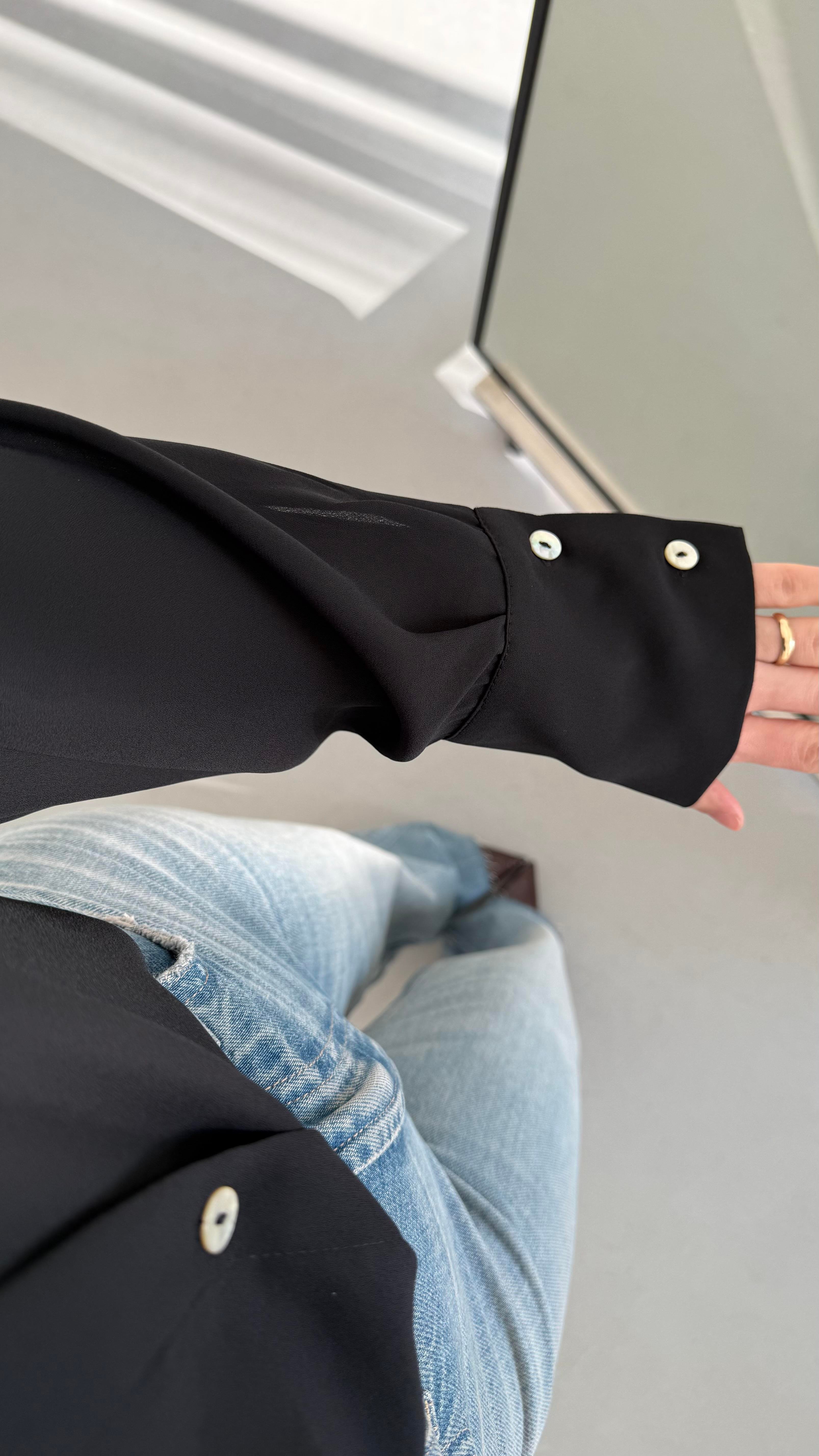 Go Siyah Şifon Gömlek