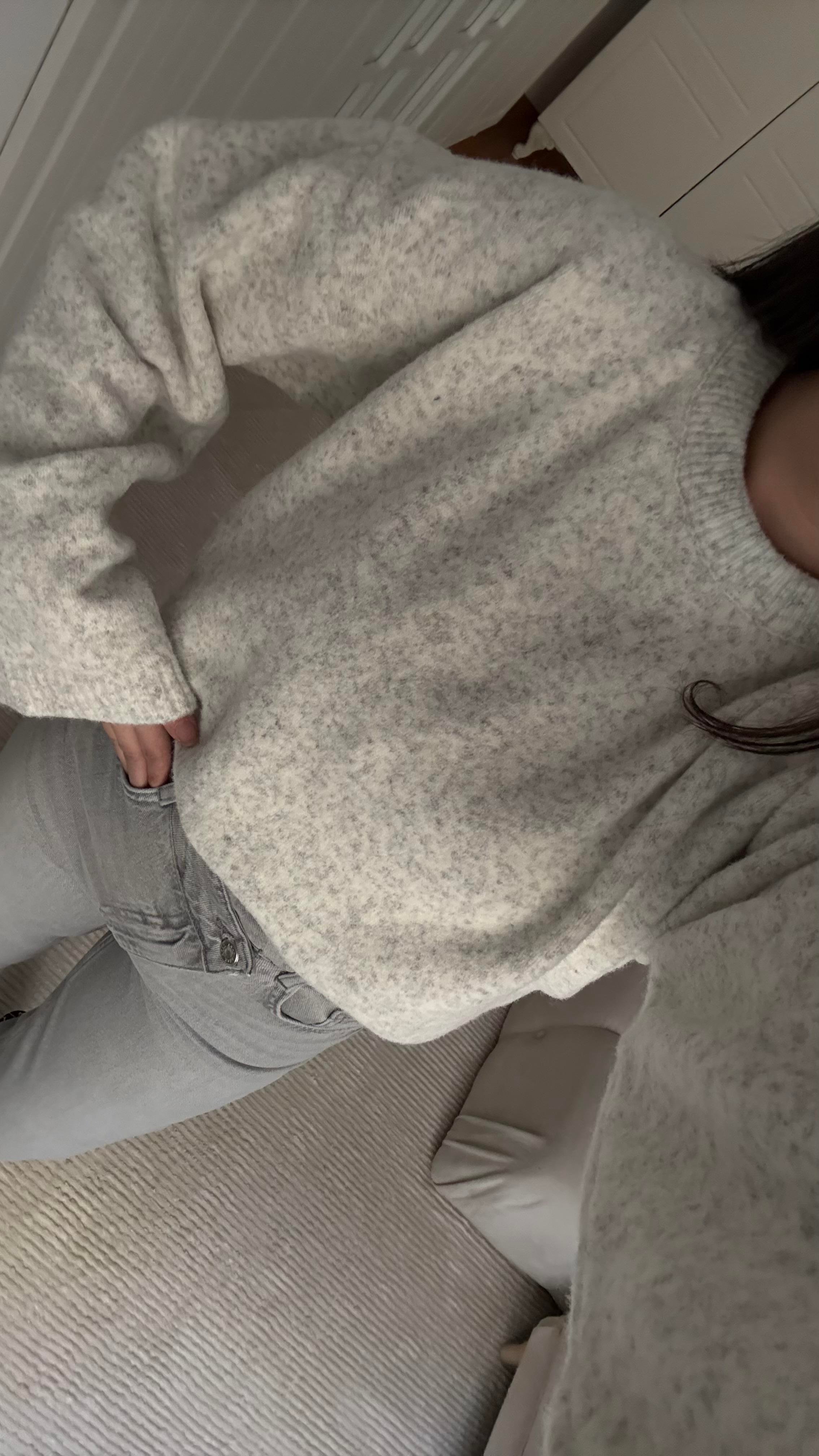 Gri Beyaz Oversize İspanyol Kol Triko Kazak