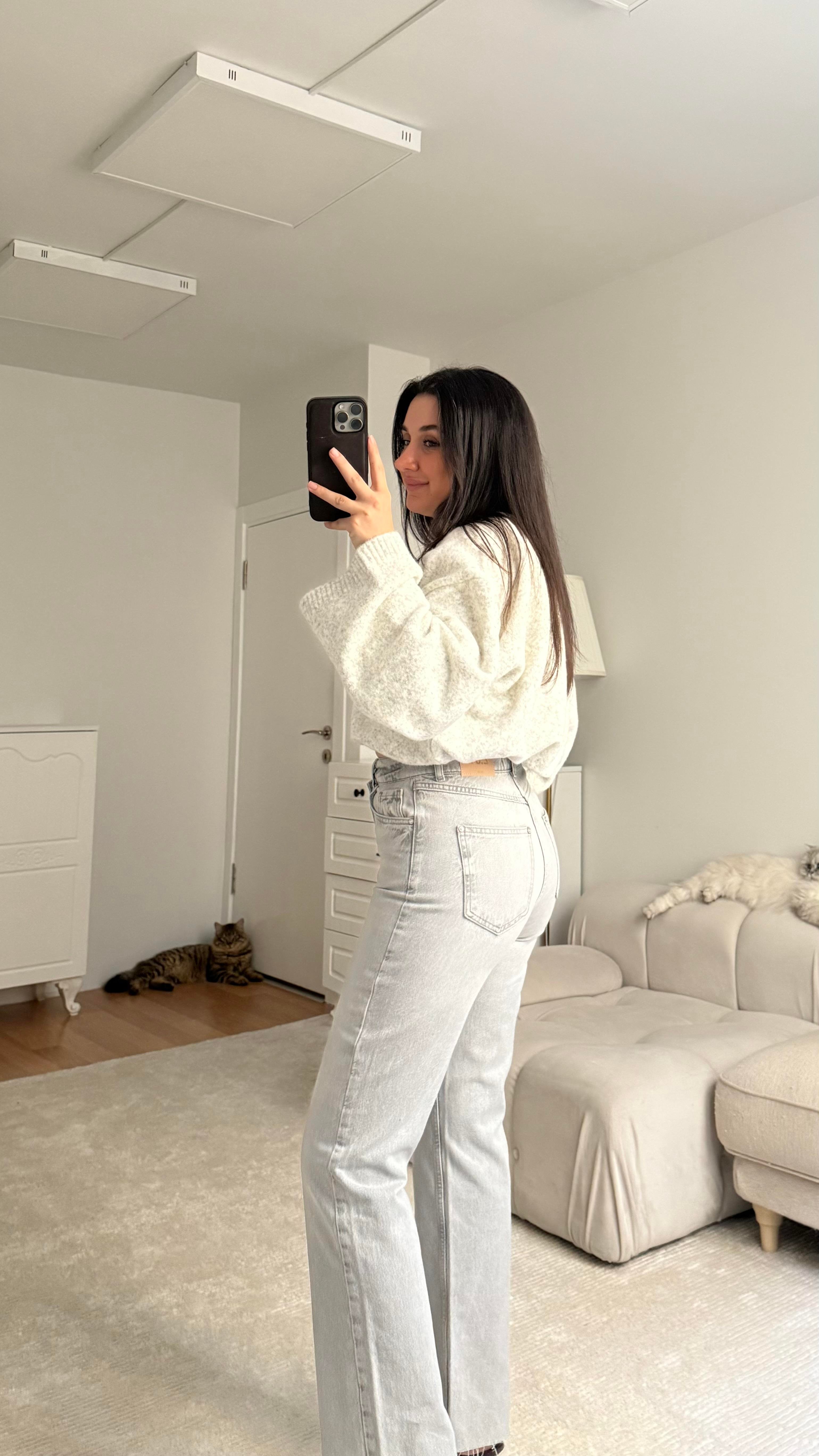 Gri Beyaz Oversize İspanyol Kol Triko Kazak