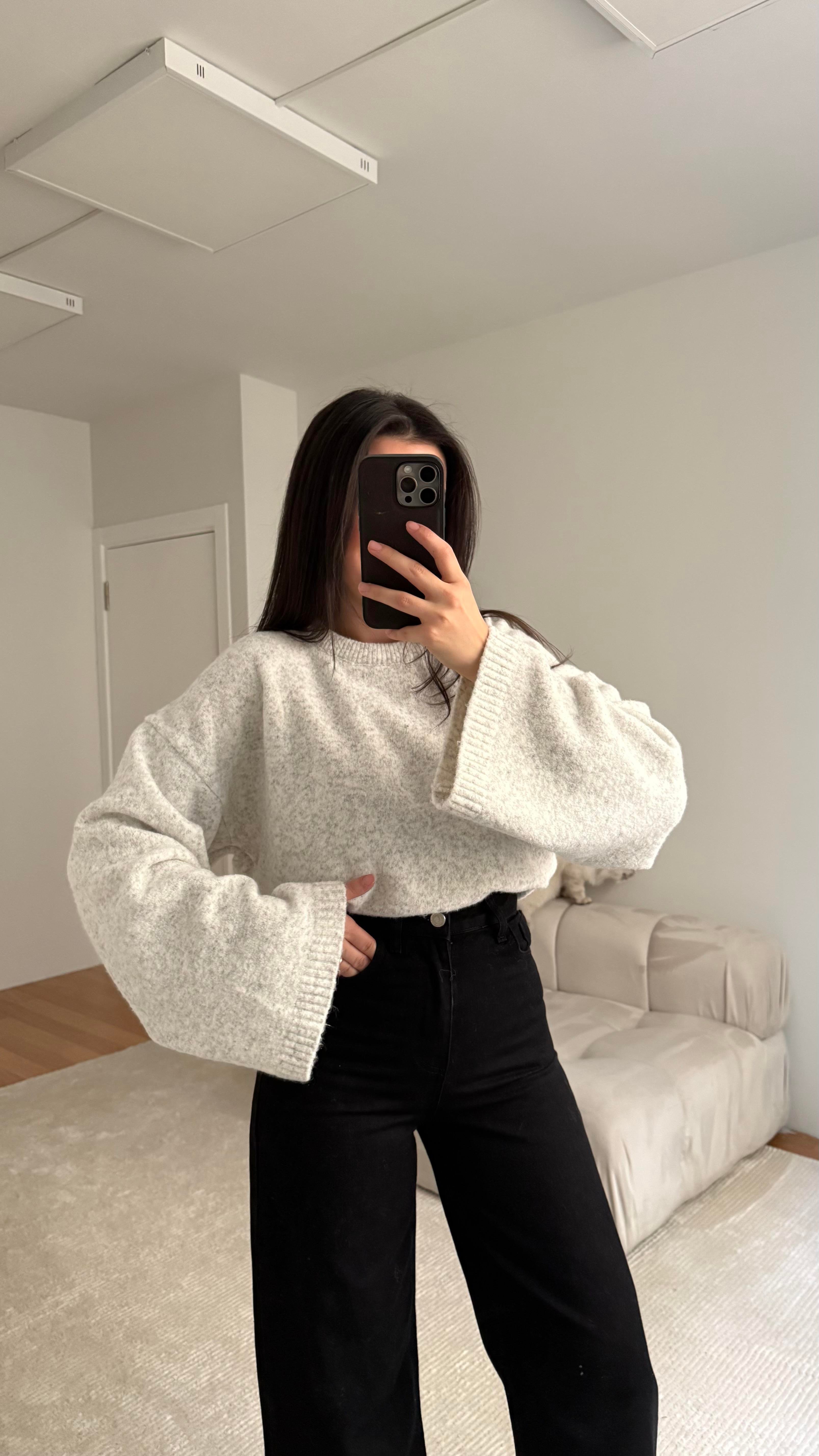 Gri Beyaz Oversize İspanyol Kol Triko Kazak