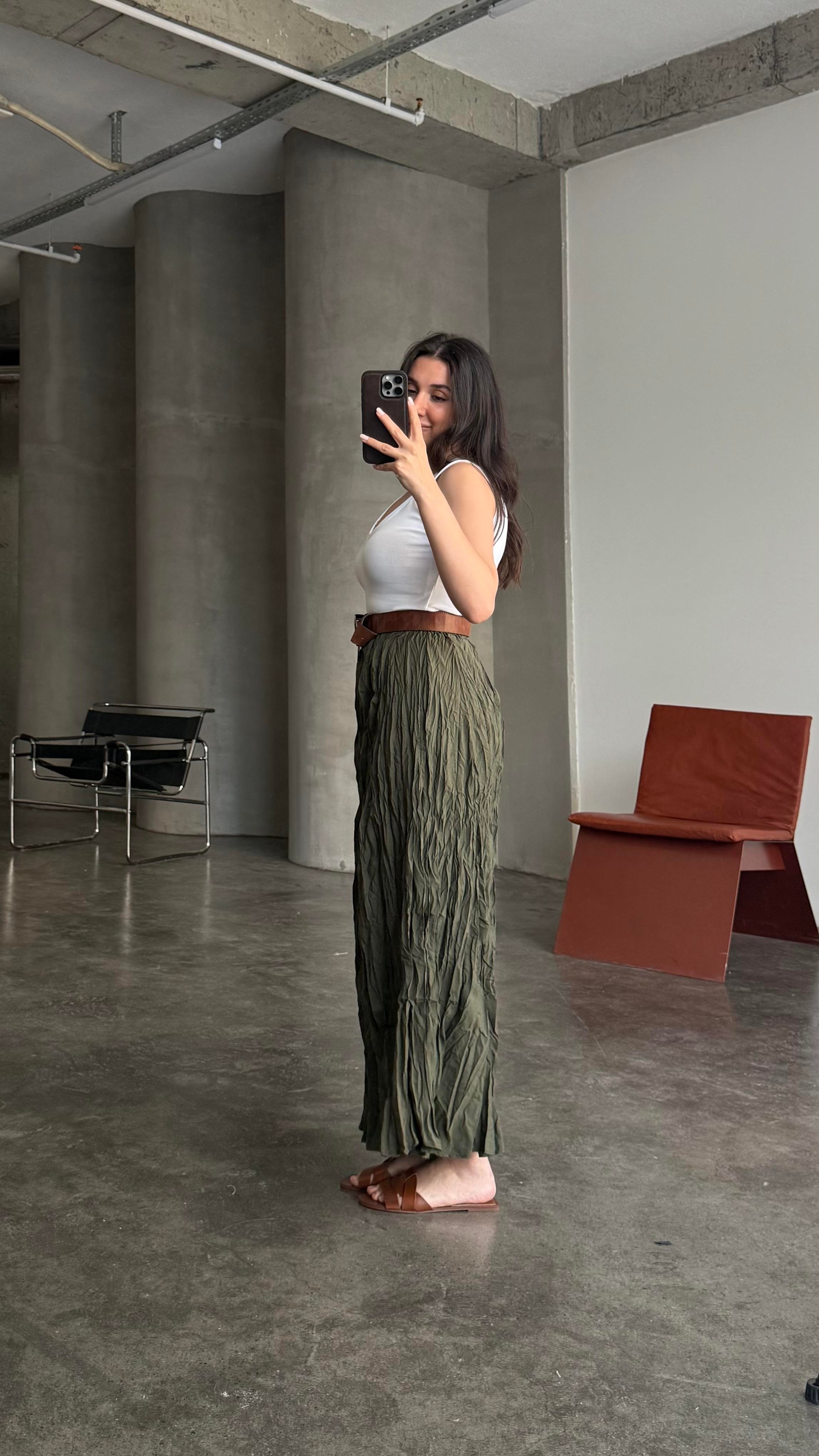 Haki Crush Kırışık Efektli Midi Etek