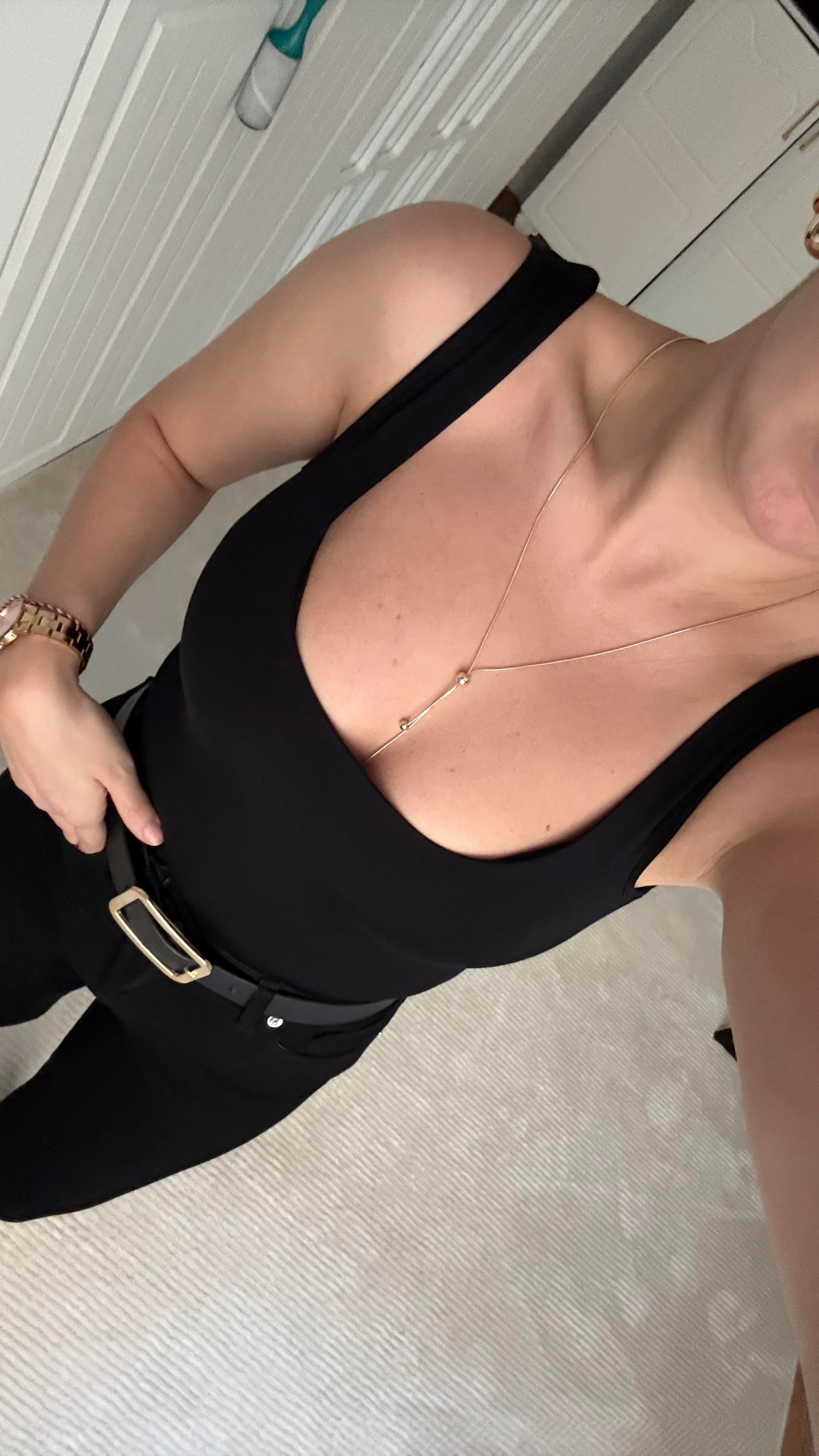 Kare yaka Siyah BodySuit