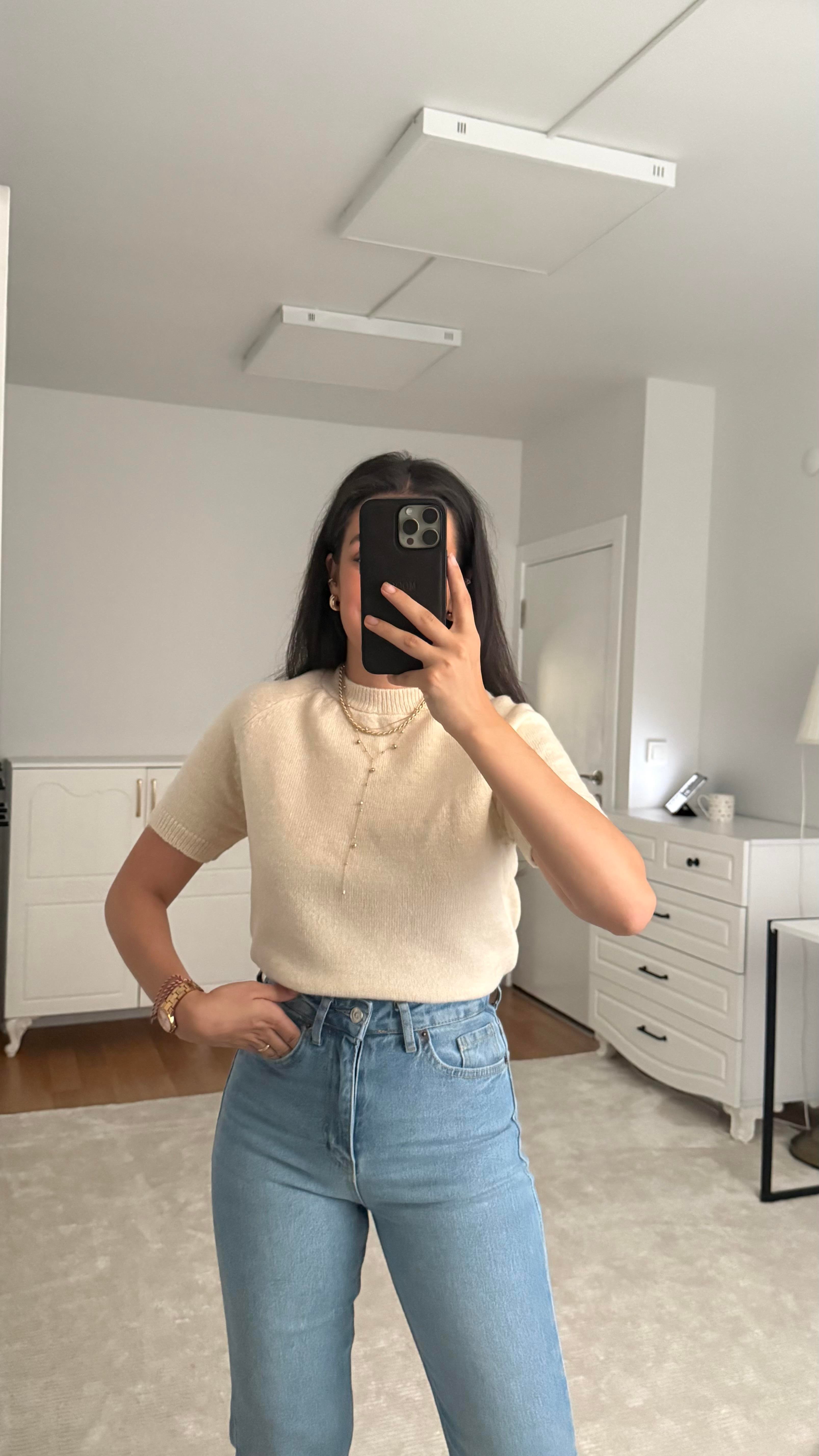 Kısa Kol Ekru Örme Triko