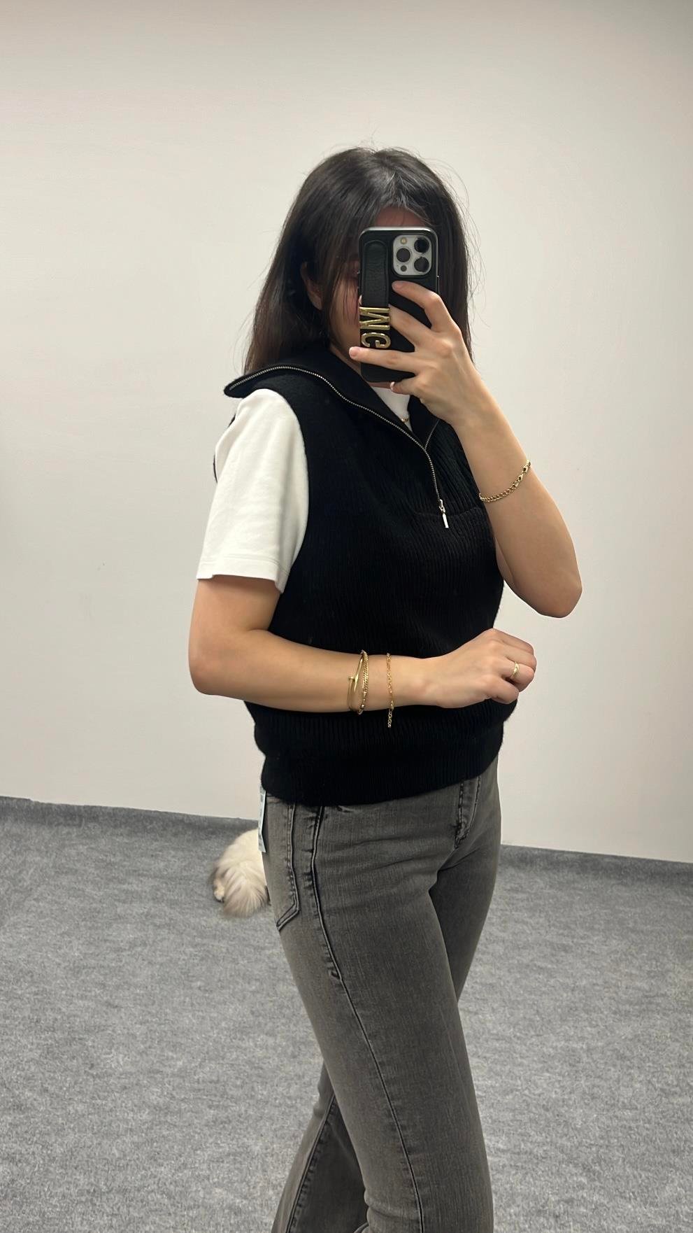 KONVEYÖR YAKA ÖRME TRİKO YELEK