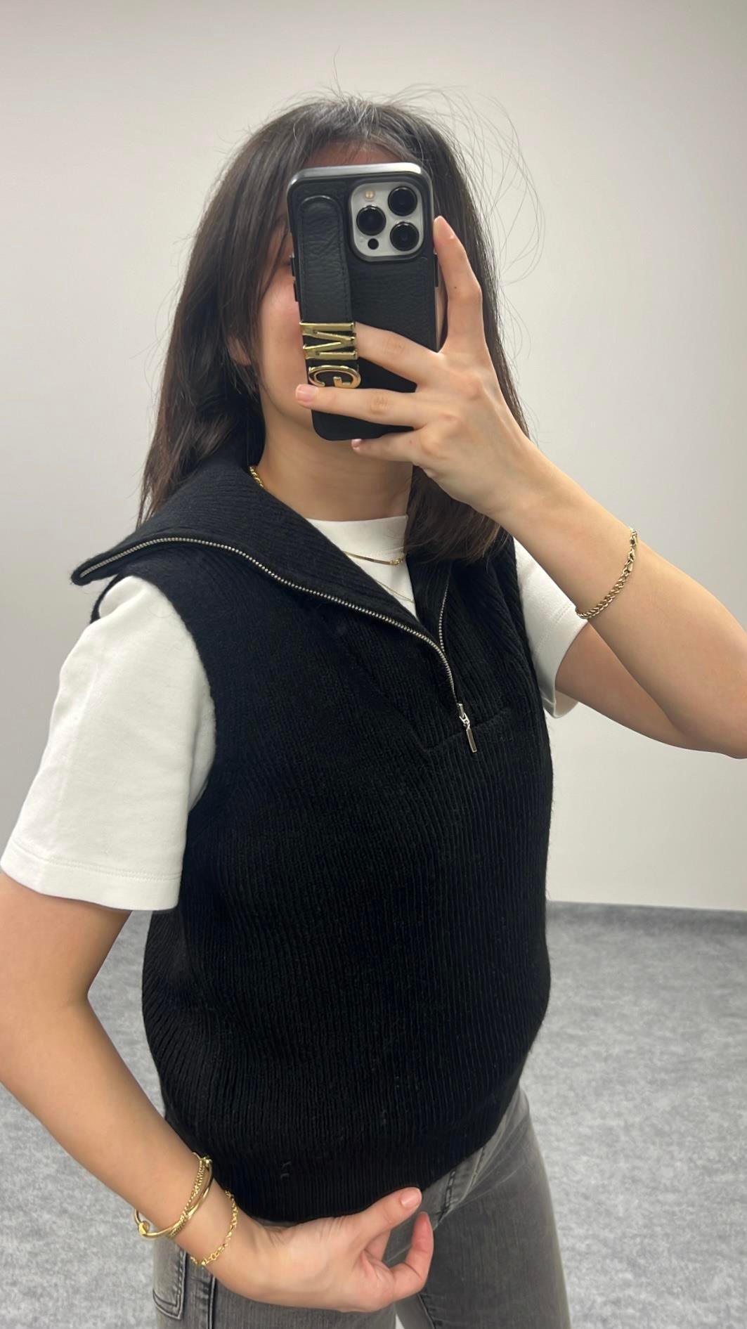 KONVEYÖR YAKA ÖRME TRİKO YELEK