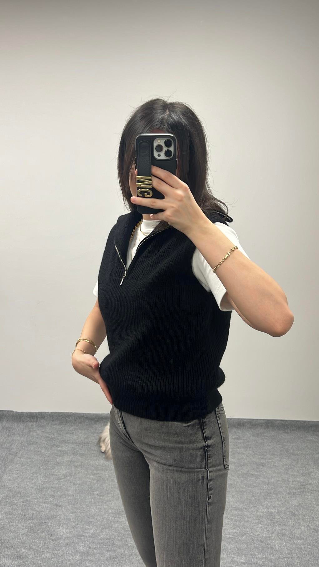 KONVEYÖR YAKA ÖRME TRİKO YELEK