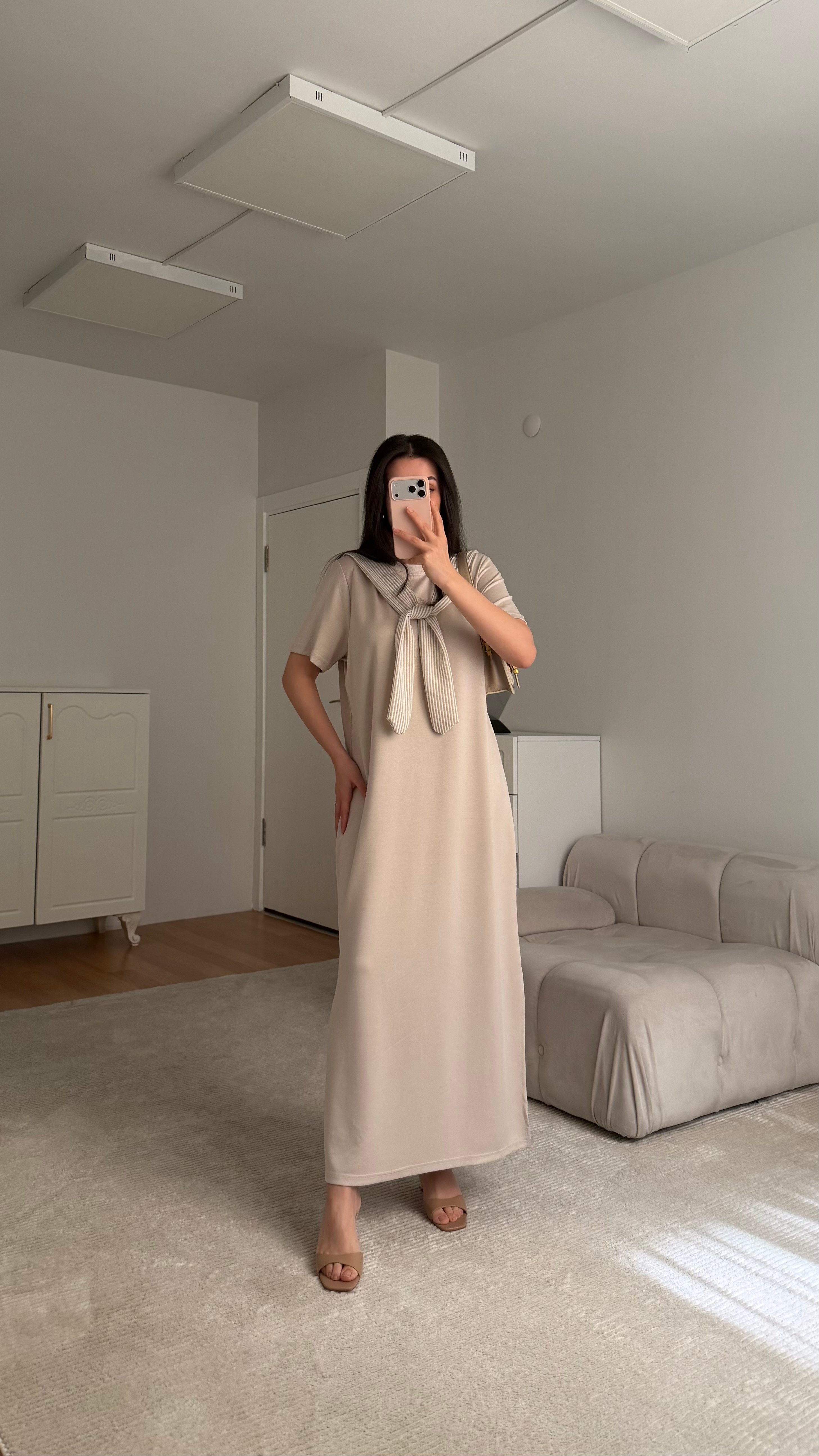 Krem Çizgili Fular Detay Elbise 