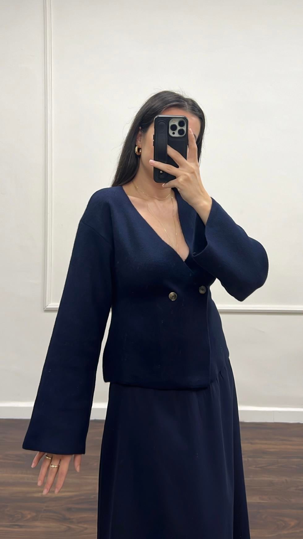 Laci V Yaka Viskon Triko Örme Ceket Hırka