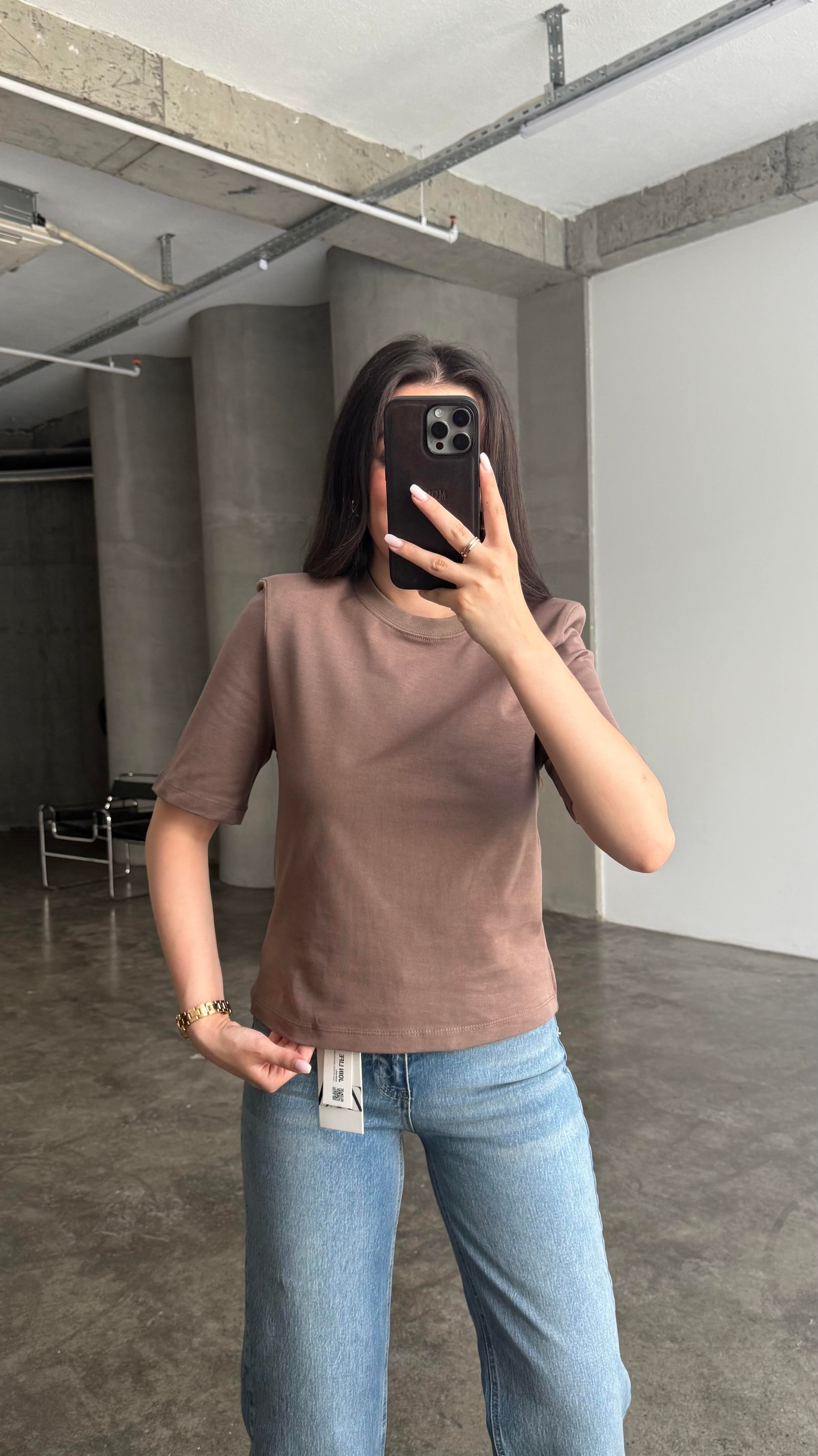 Mad Kakao Vatkalı Basıc Tişört