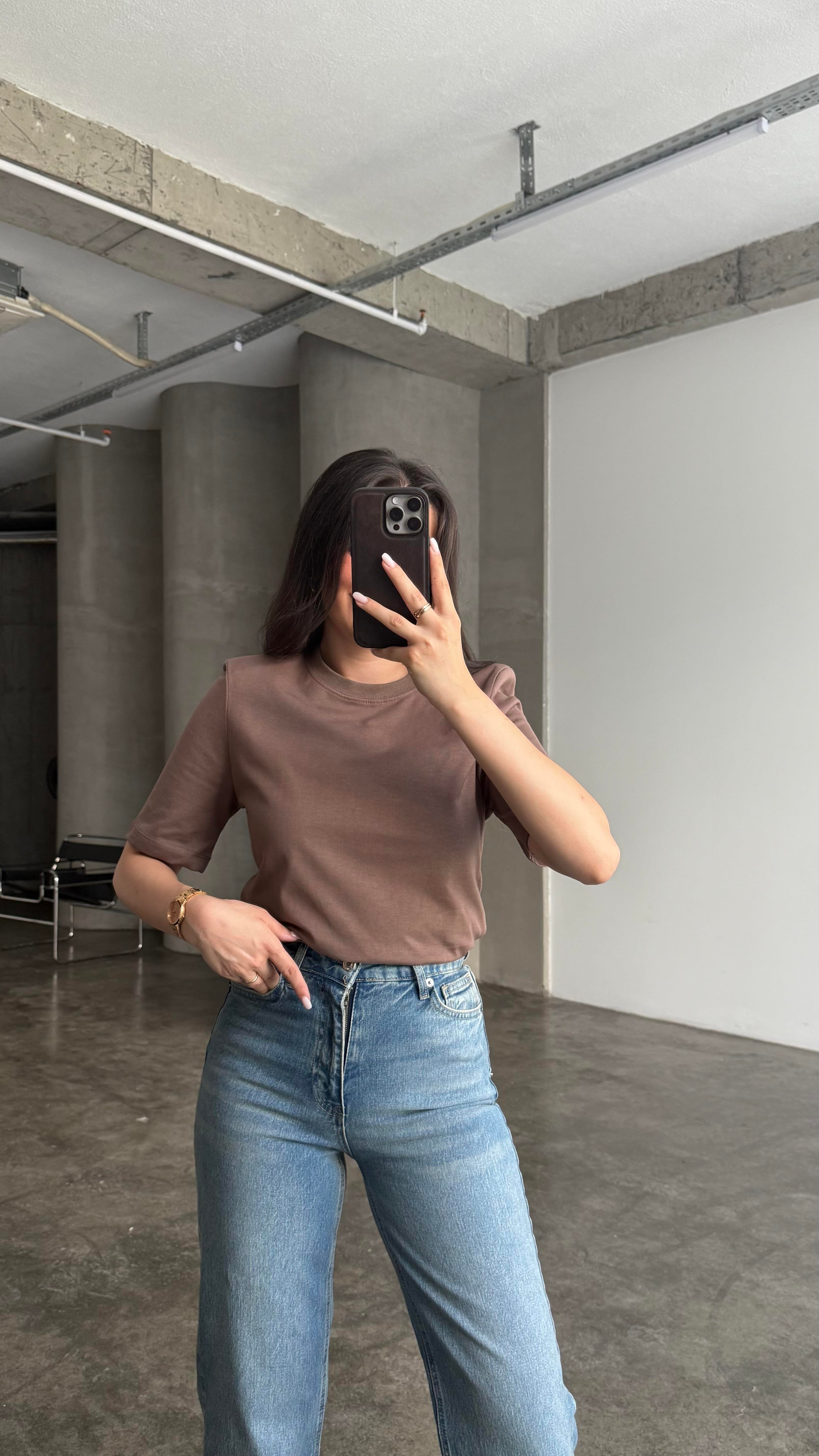 Mad Kakao Vatkalı Basıc Tişört