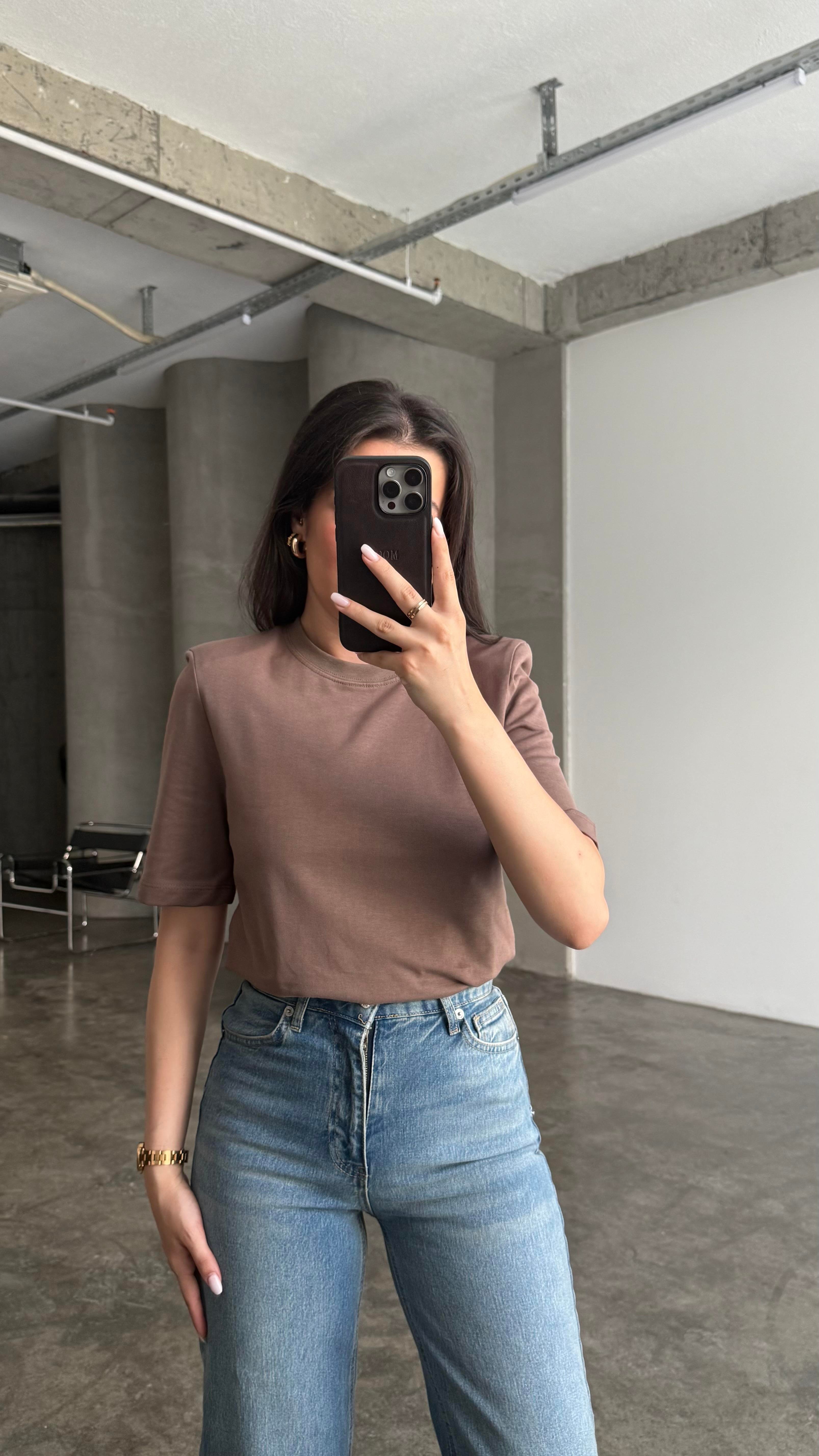 Mad Kakao Vatkalı Basıc Tişört