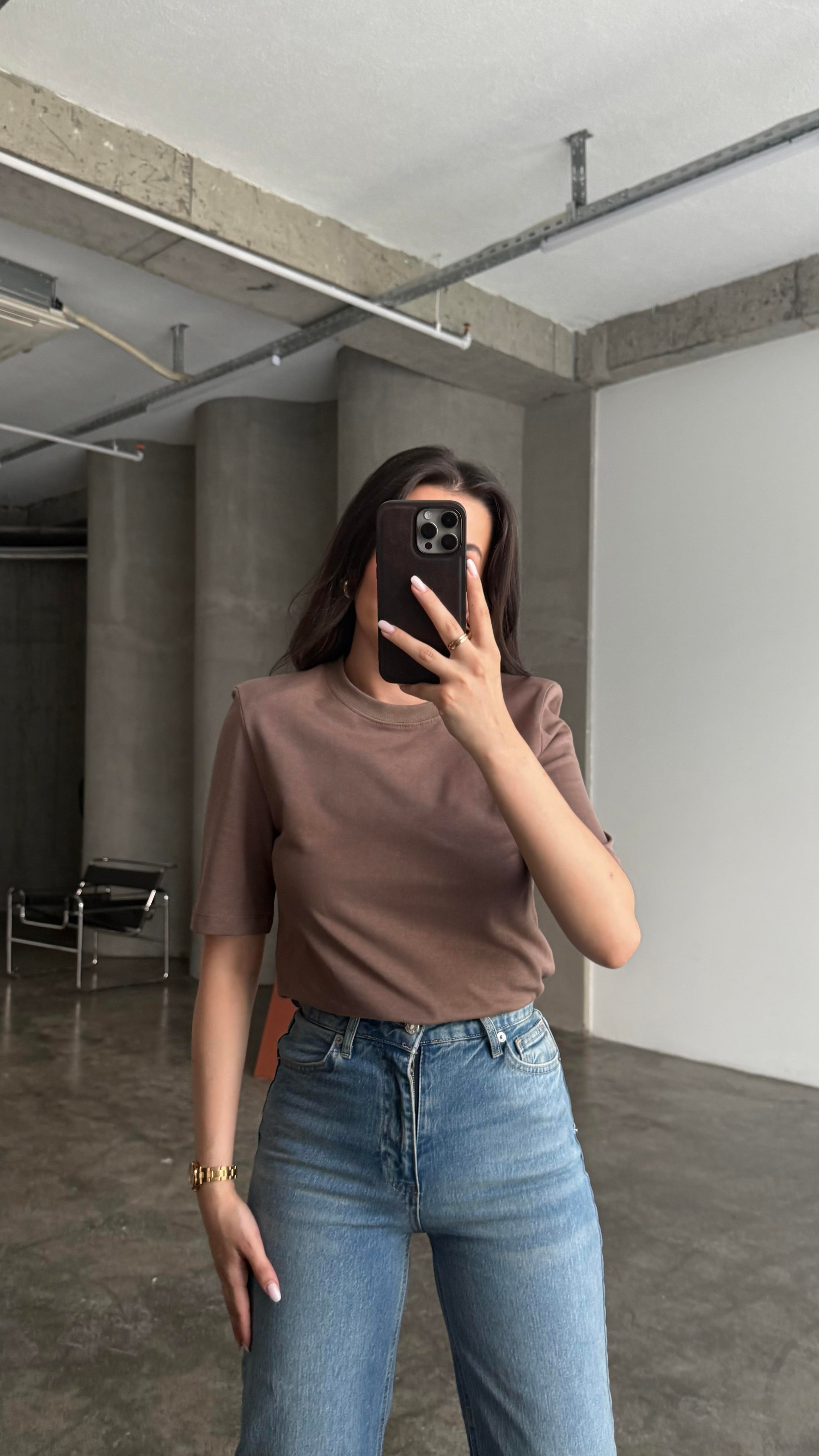 Mad Kakao Vatkalı Basıc Tişört