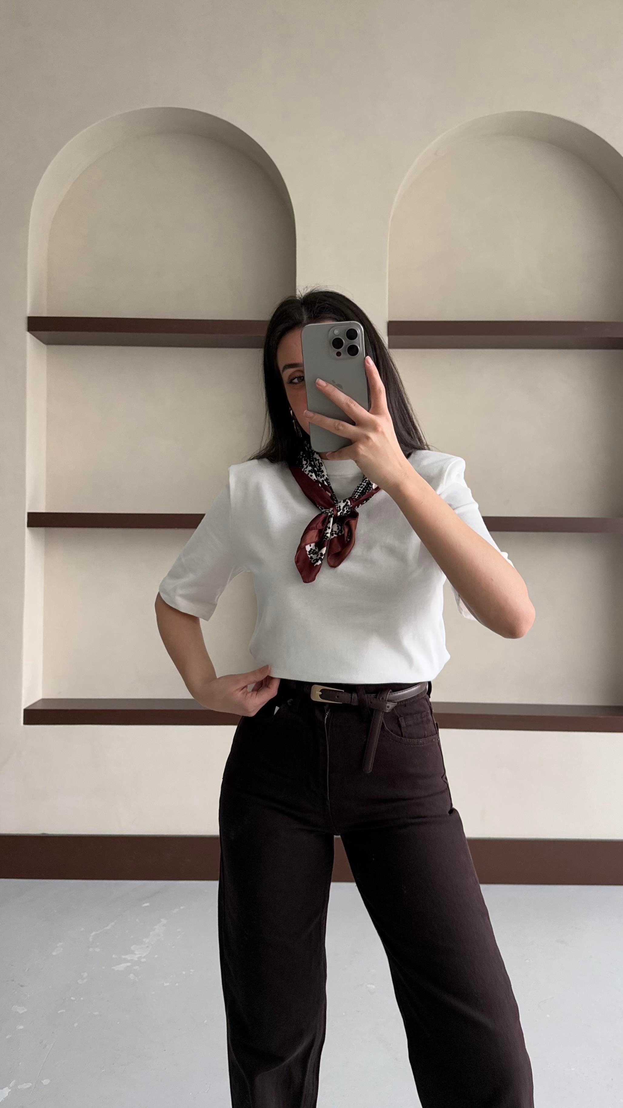 Mad Krem Vatkalı Basıc Tişört