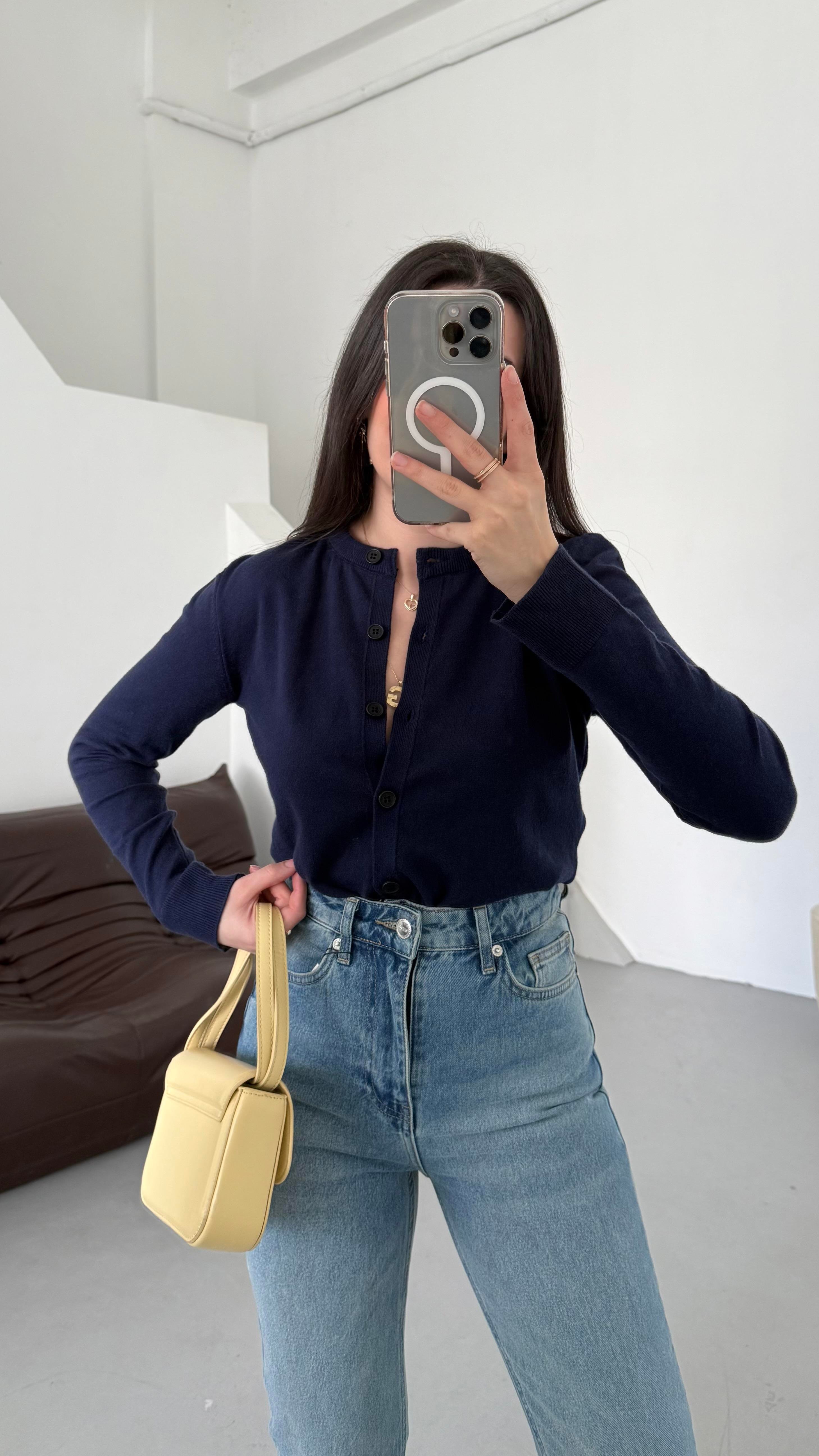 Mad Laci Dokulu Basıc Triko Hırka