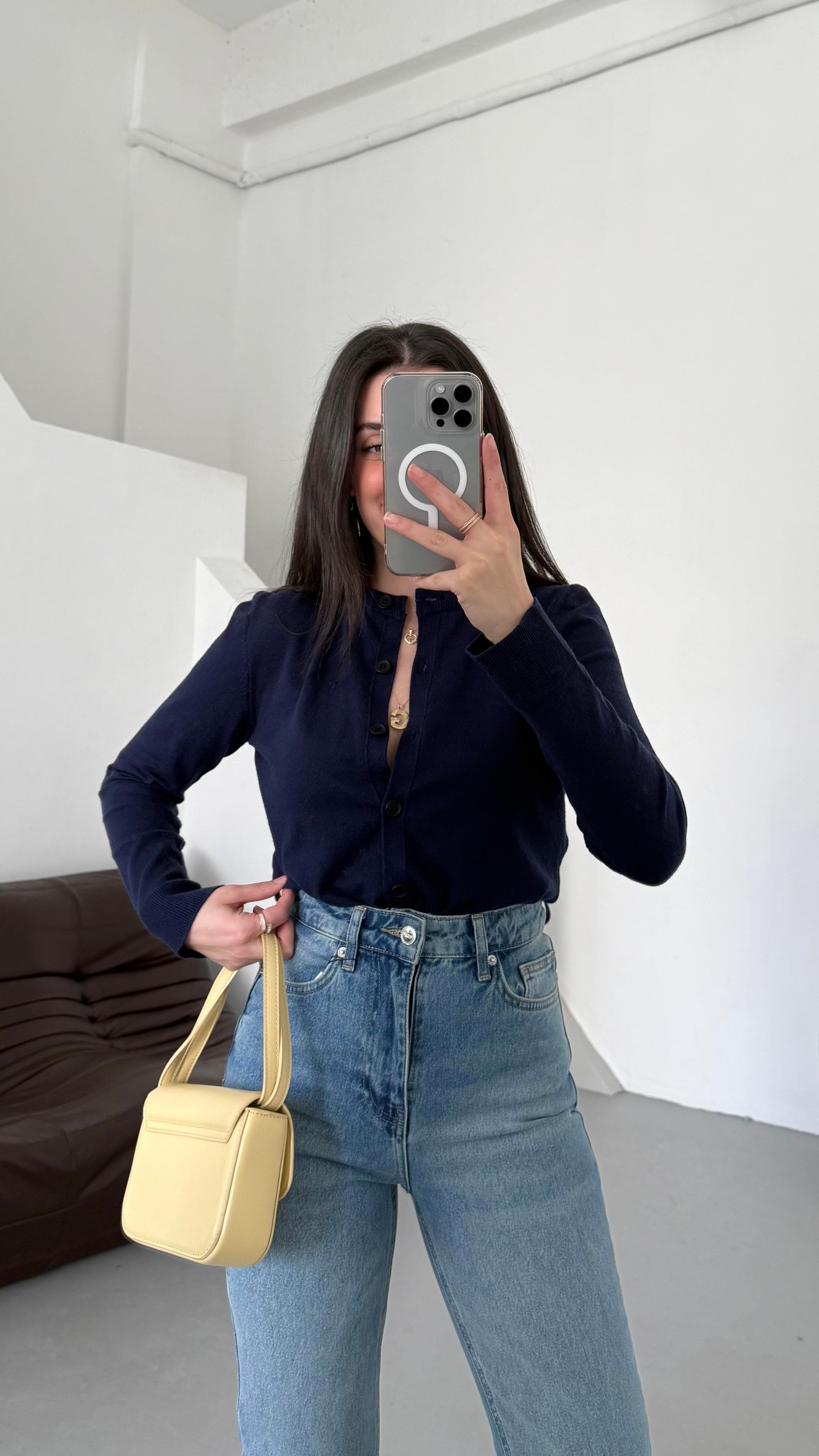 Mad Laci Dokulu Basıc Triko Hırka