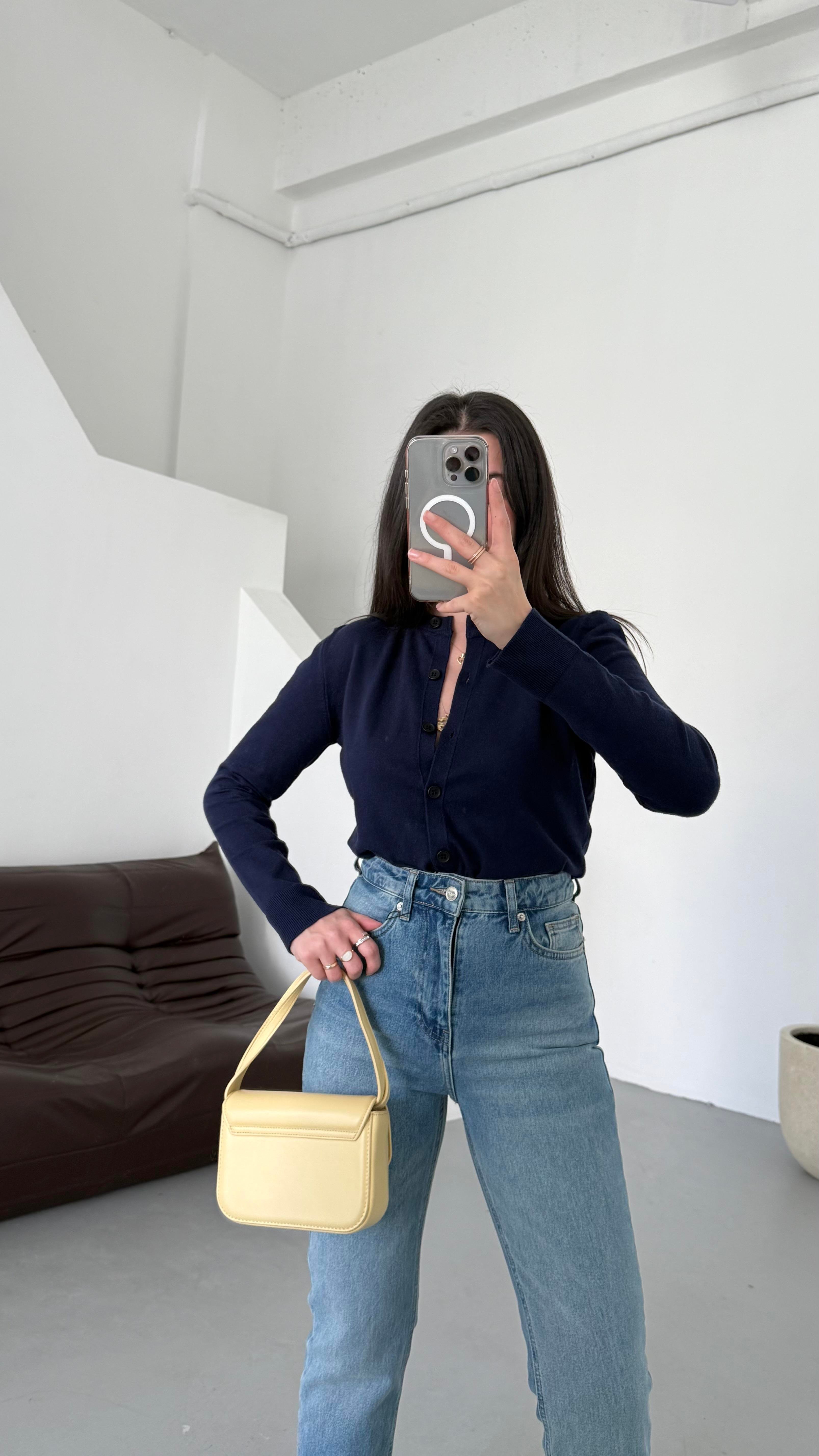 Mad Laci Dokulu Basıc Triko Hırka