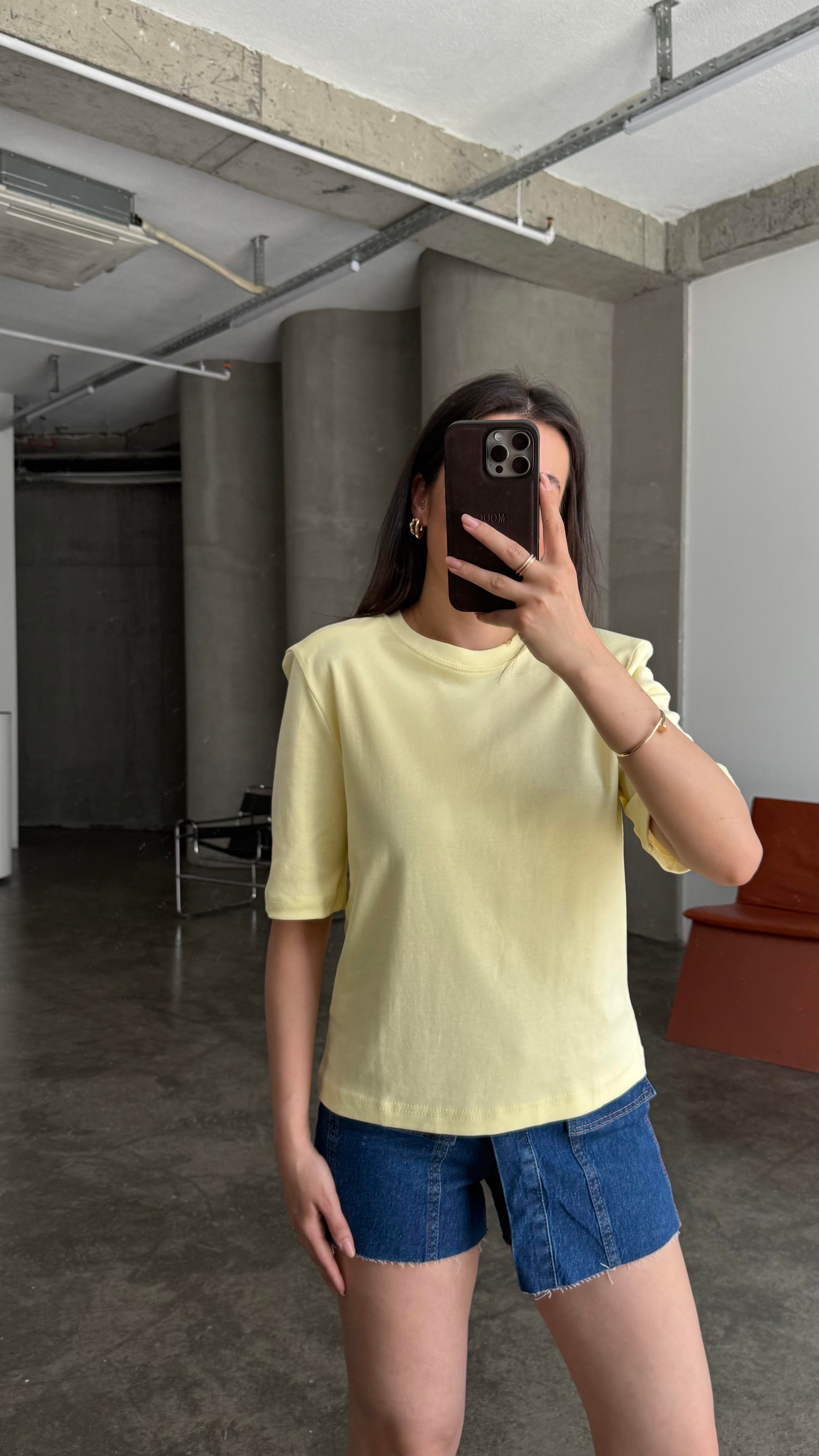 Mad Sarı Vatkalı Basıc Tişört