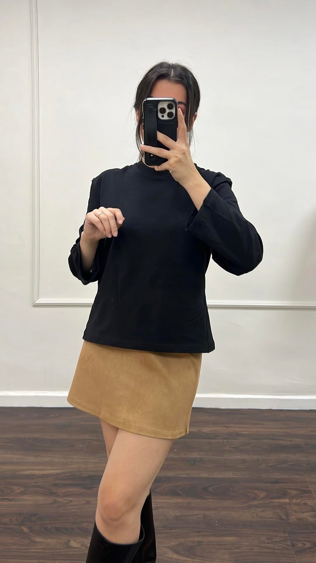 Mad Siyah Dikiş Detay Uzun Kollu Basıc Tişört