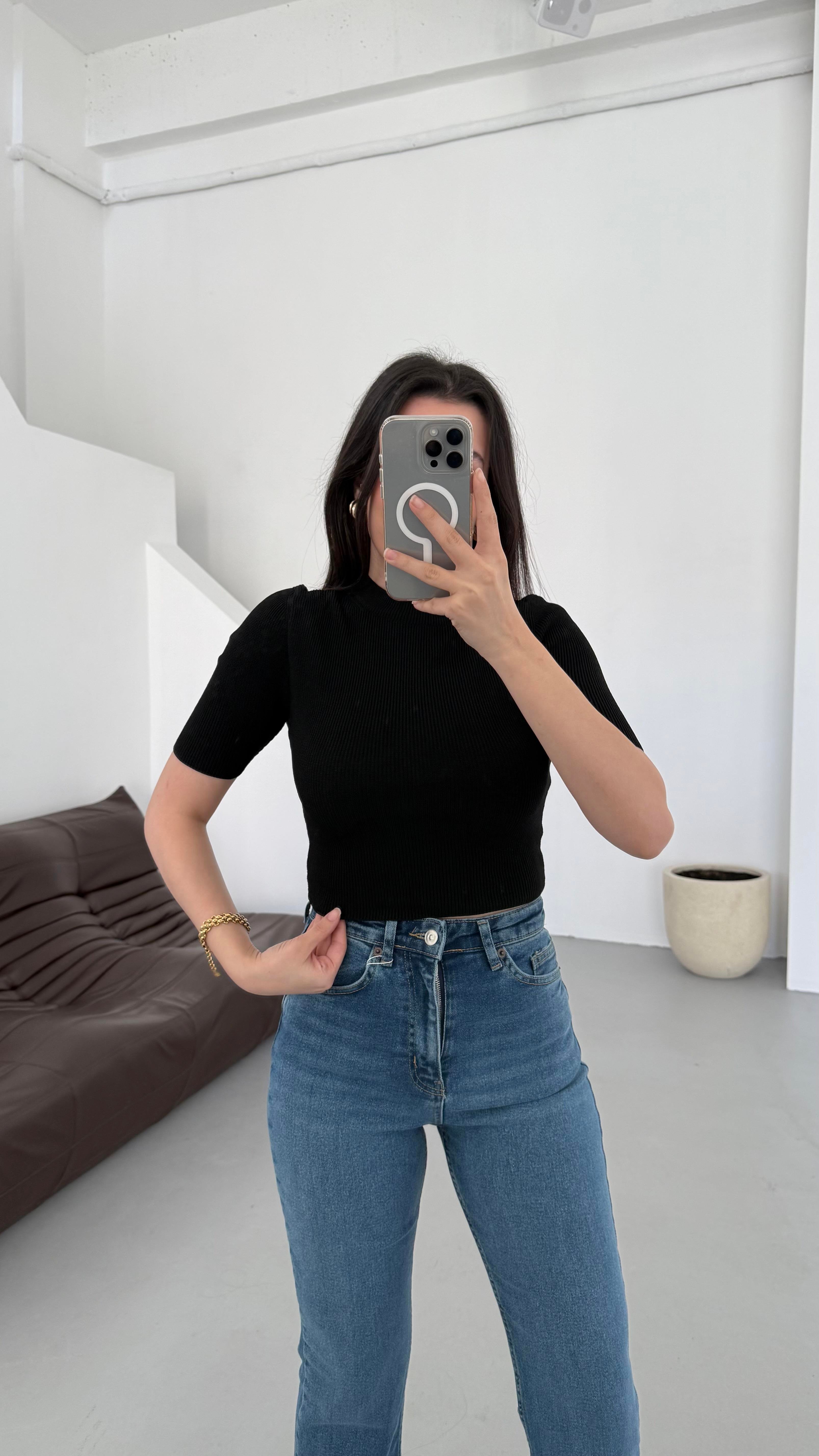 Mad Siyah Kısa Kollu Örme Triko