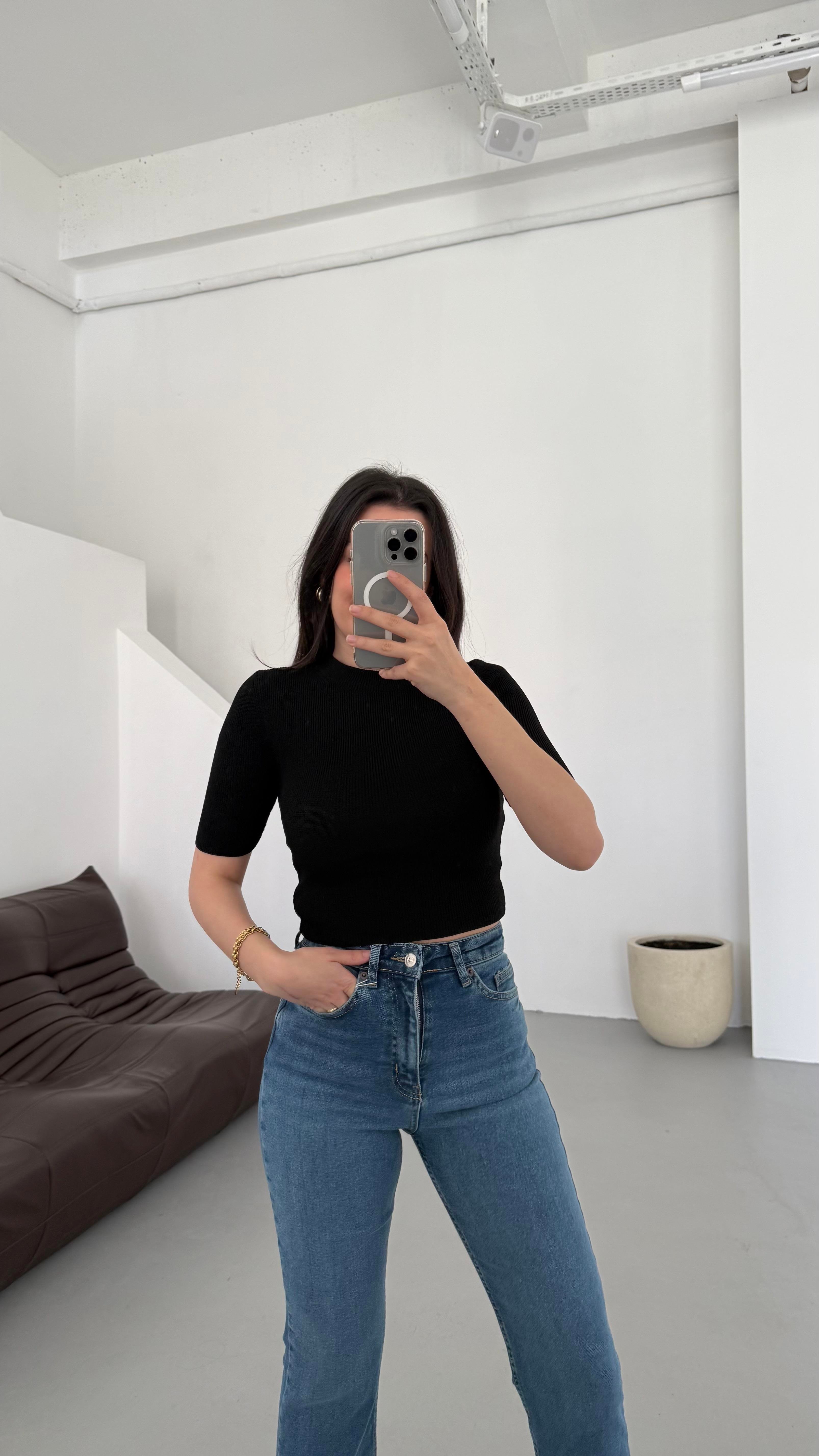 Mad Siyah Kısa Kollu Örme Triko