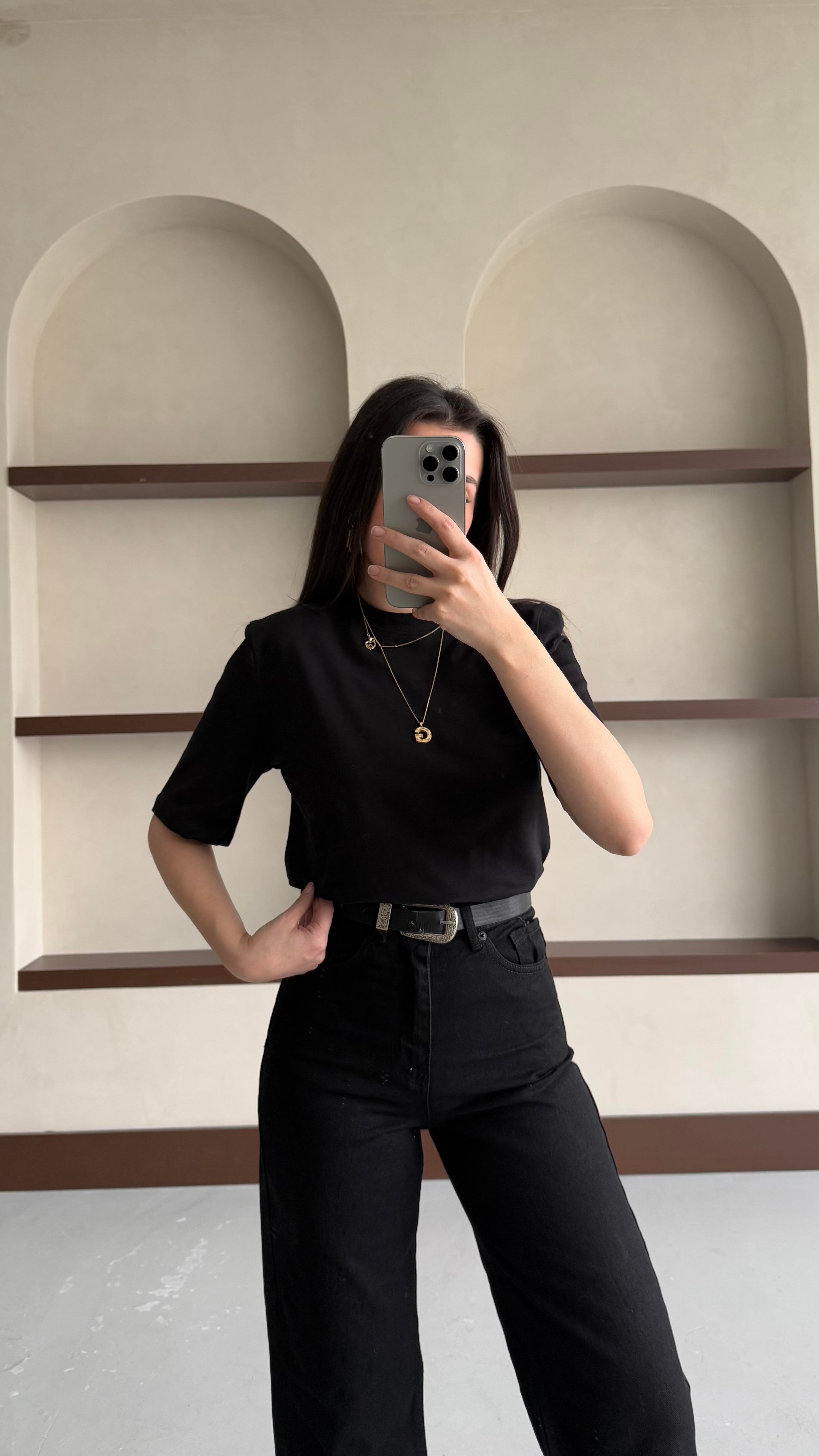 Mad Siyah Vatkalı Basıc Tişört