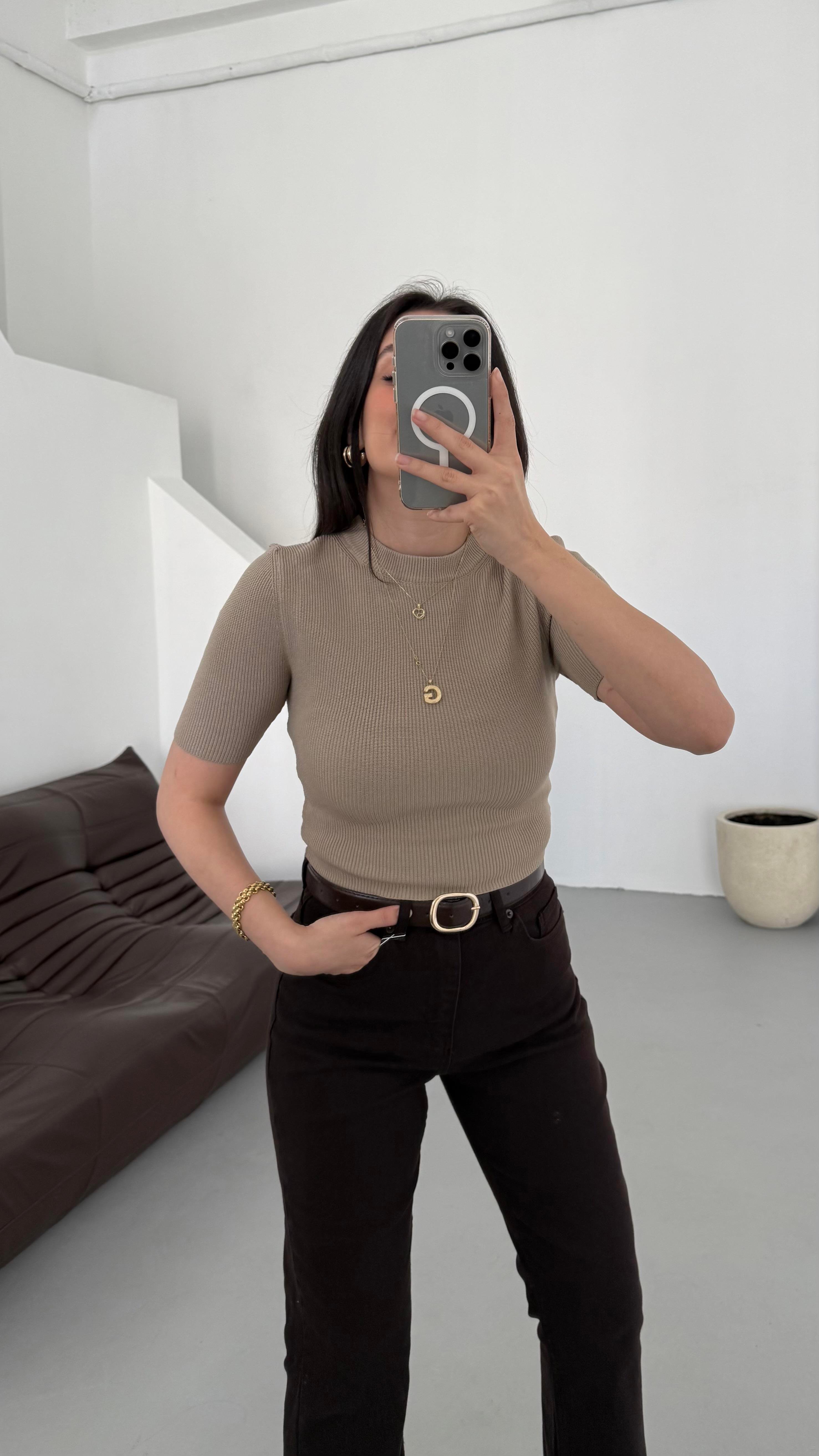 Mad Vizon Kısa Kol Örme Triko