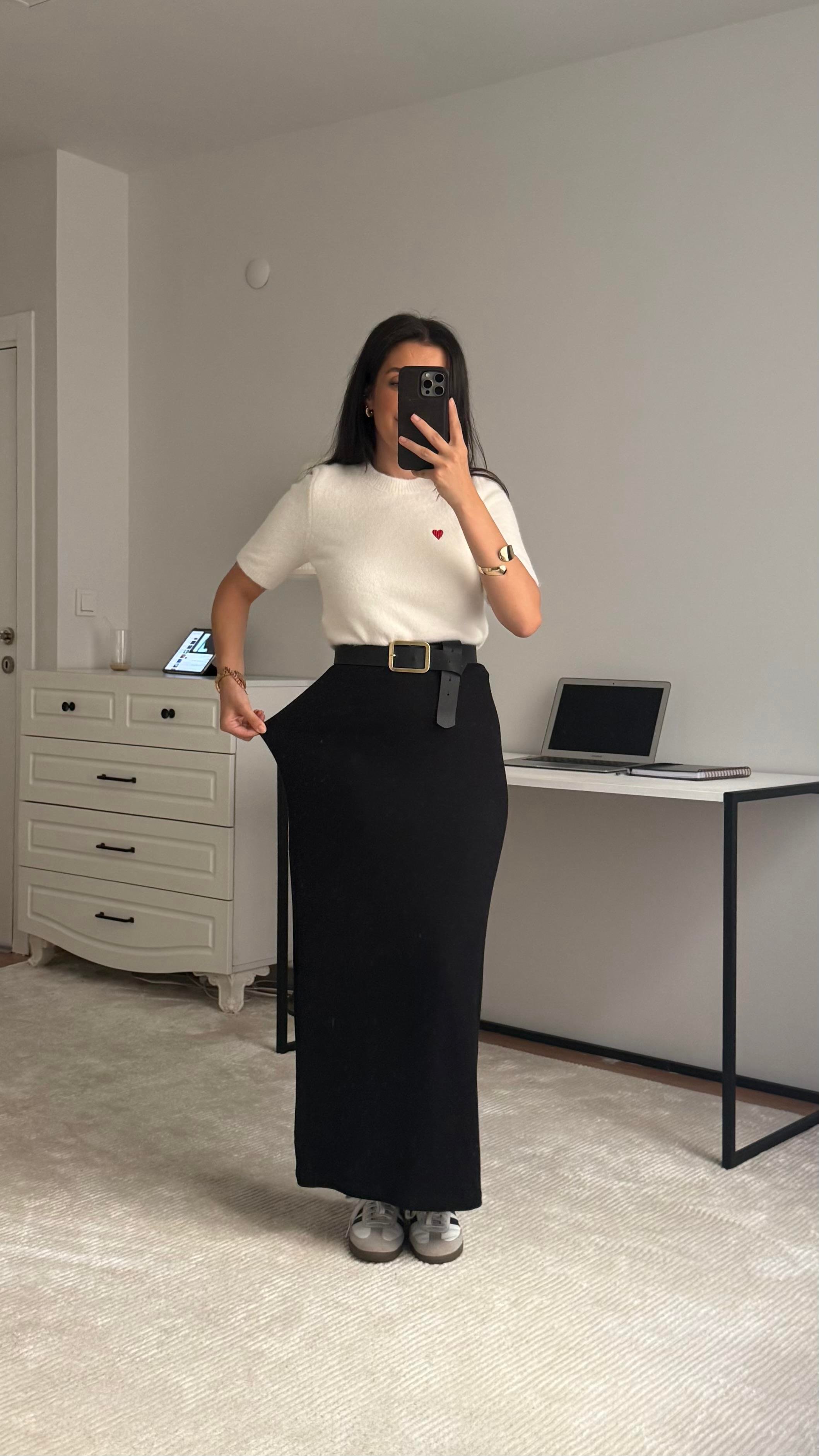 Mark Siyah Soft Touch Midi Boy Etek