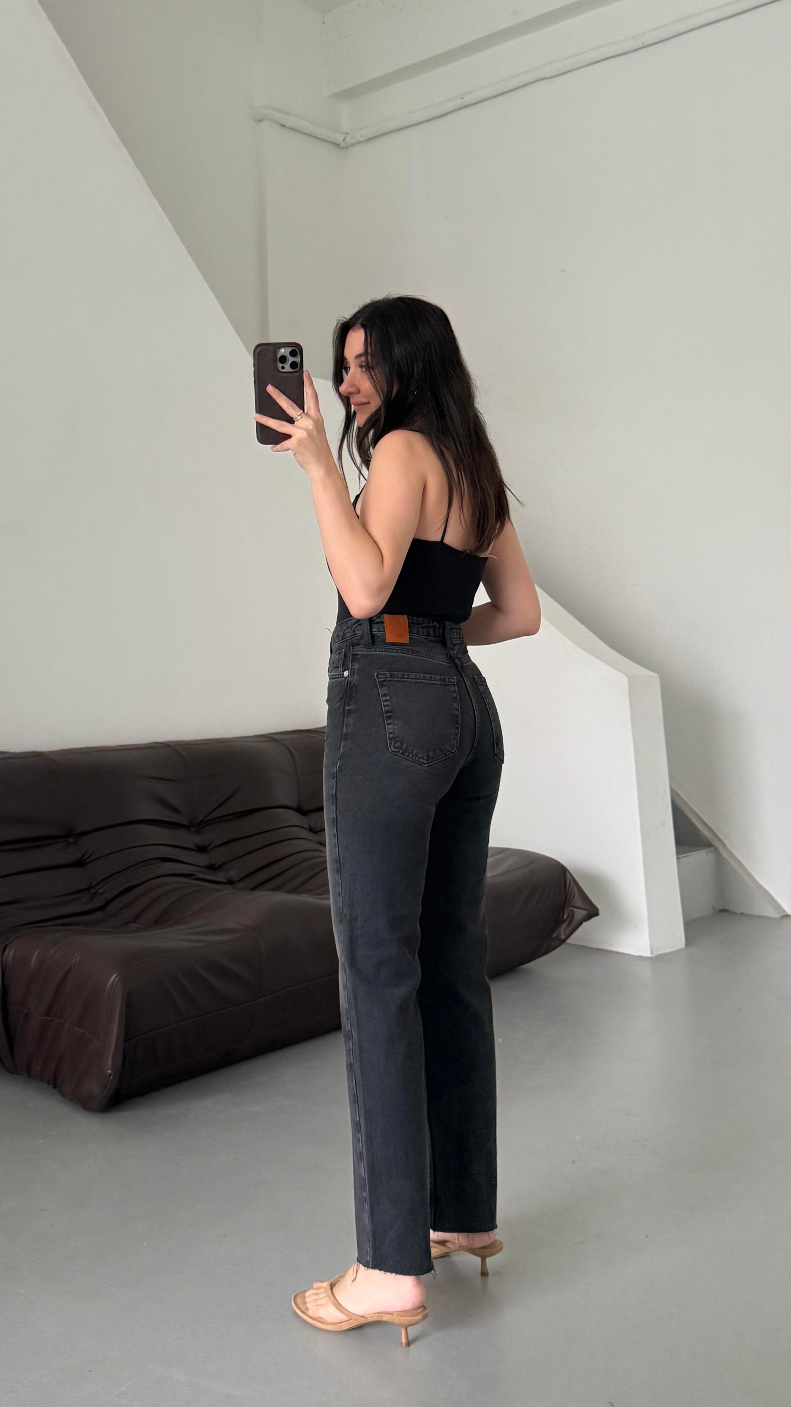 Marka Antrasit Straight Jean