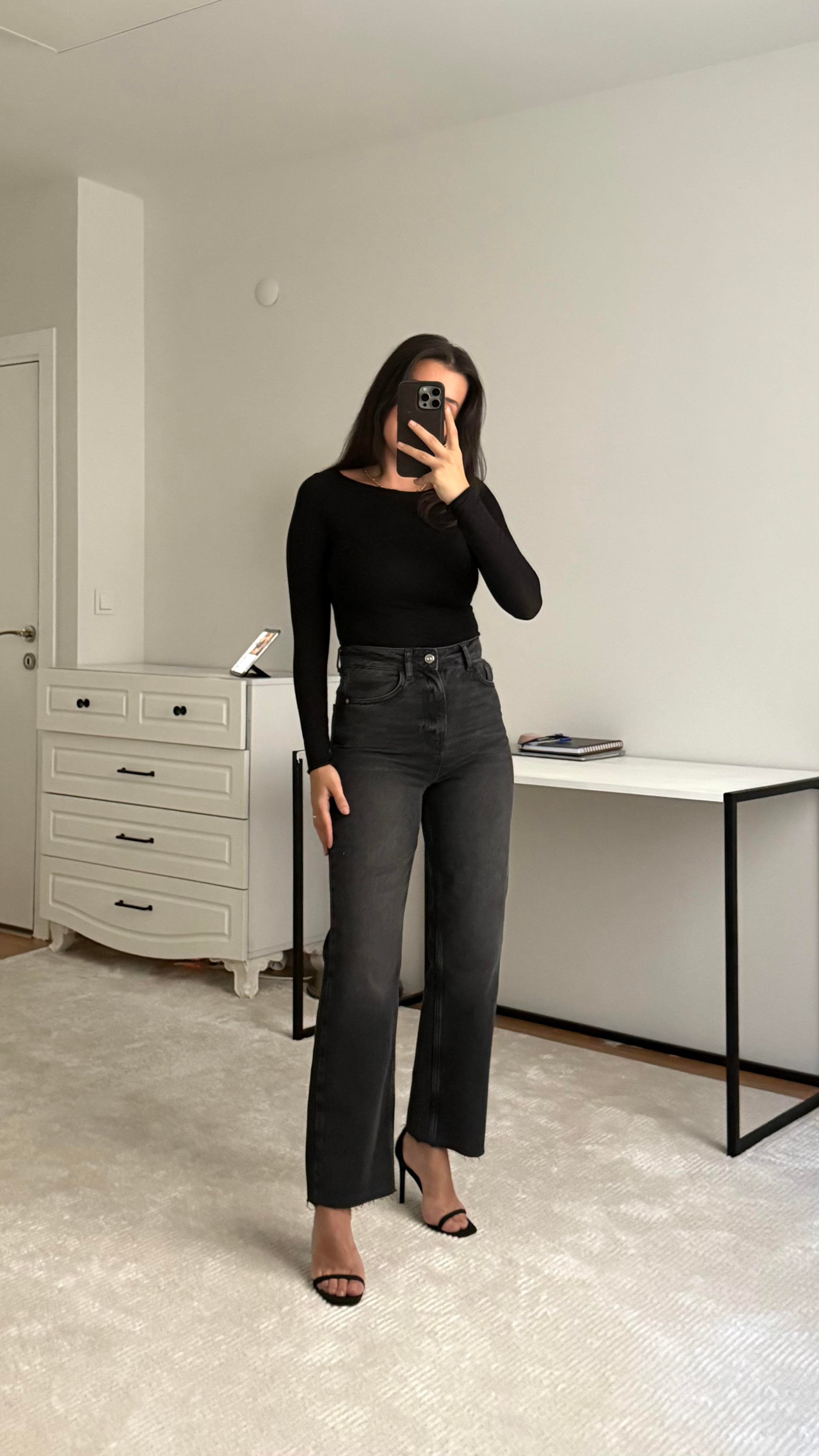 Marka Antrasit Straight Jean