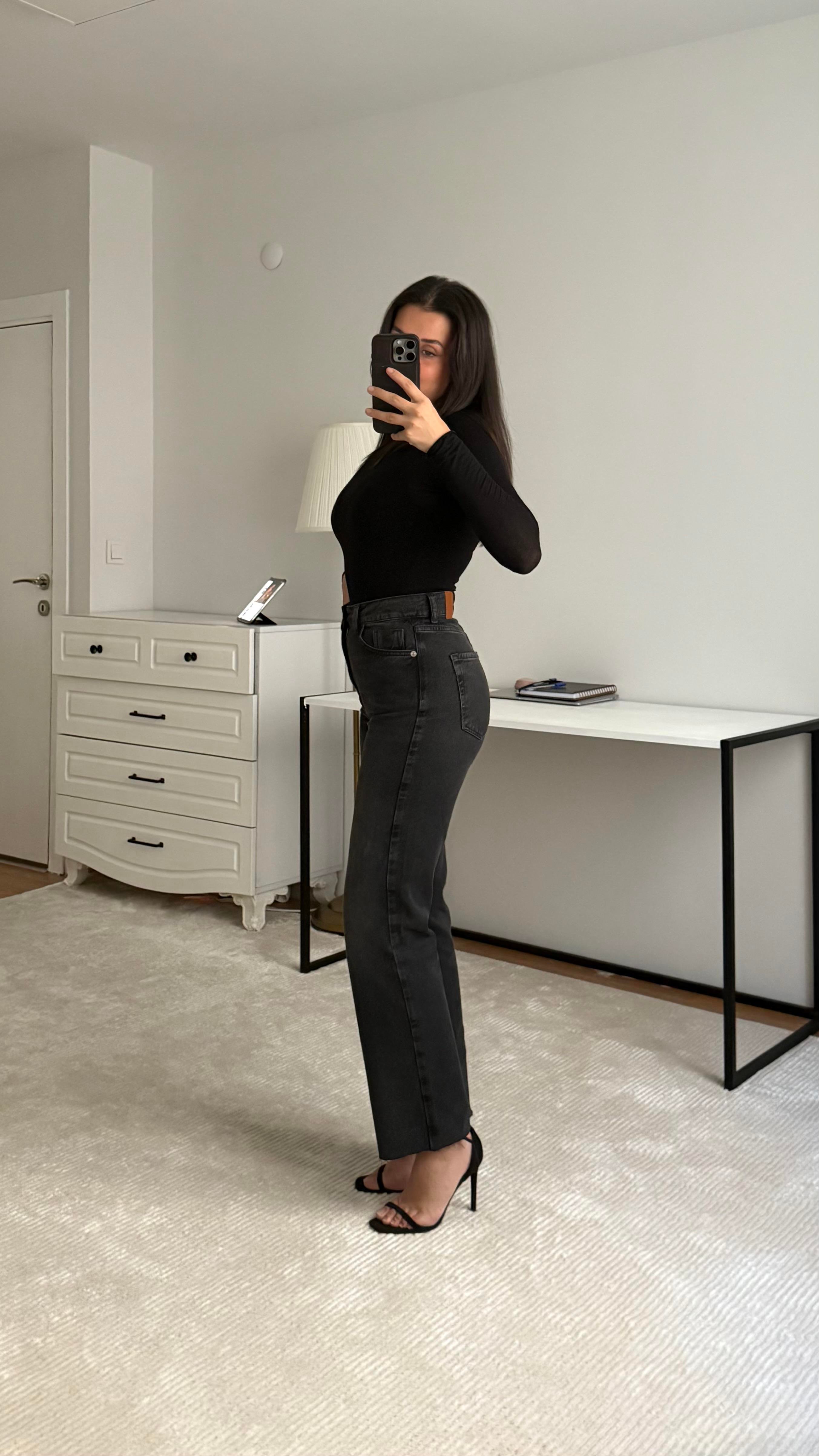 Marka Antrasit Straight Jean