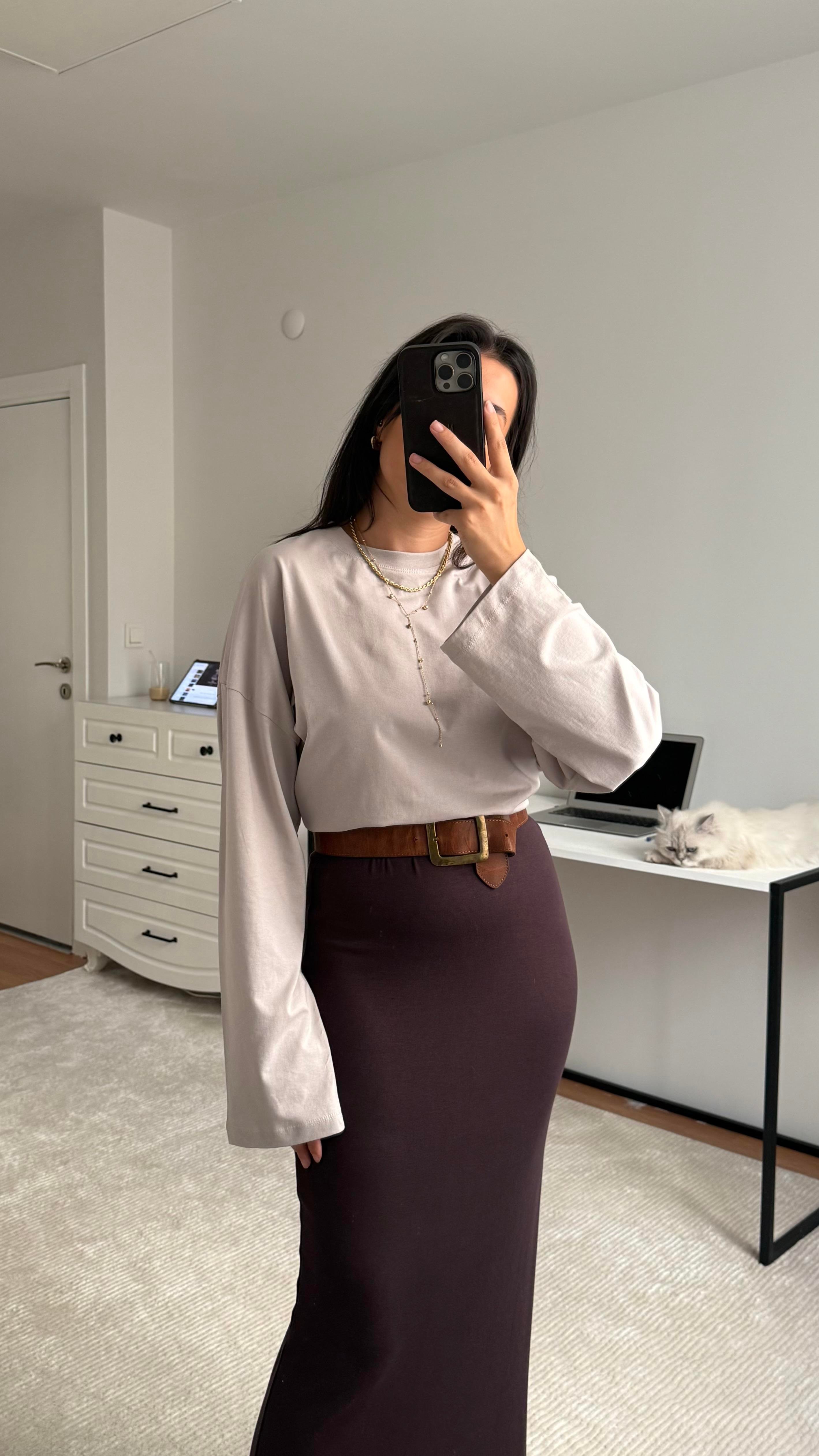 Marka Bej Basıc Sweatshirt