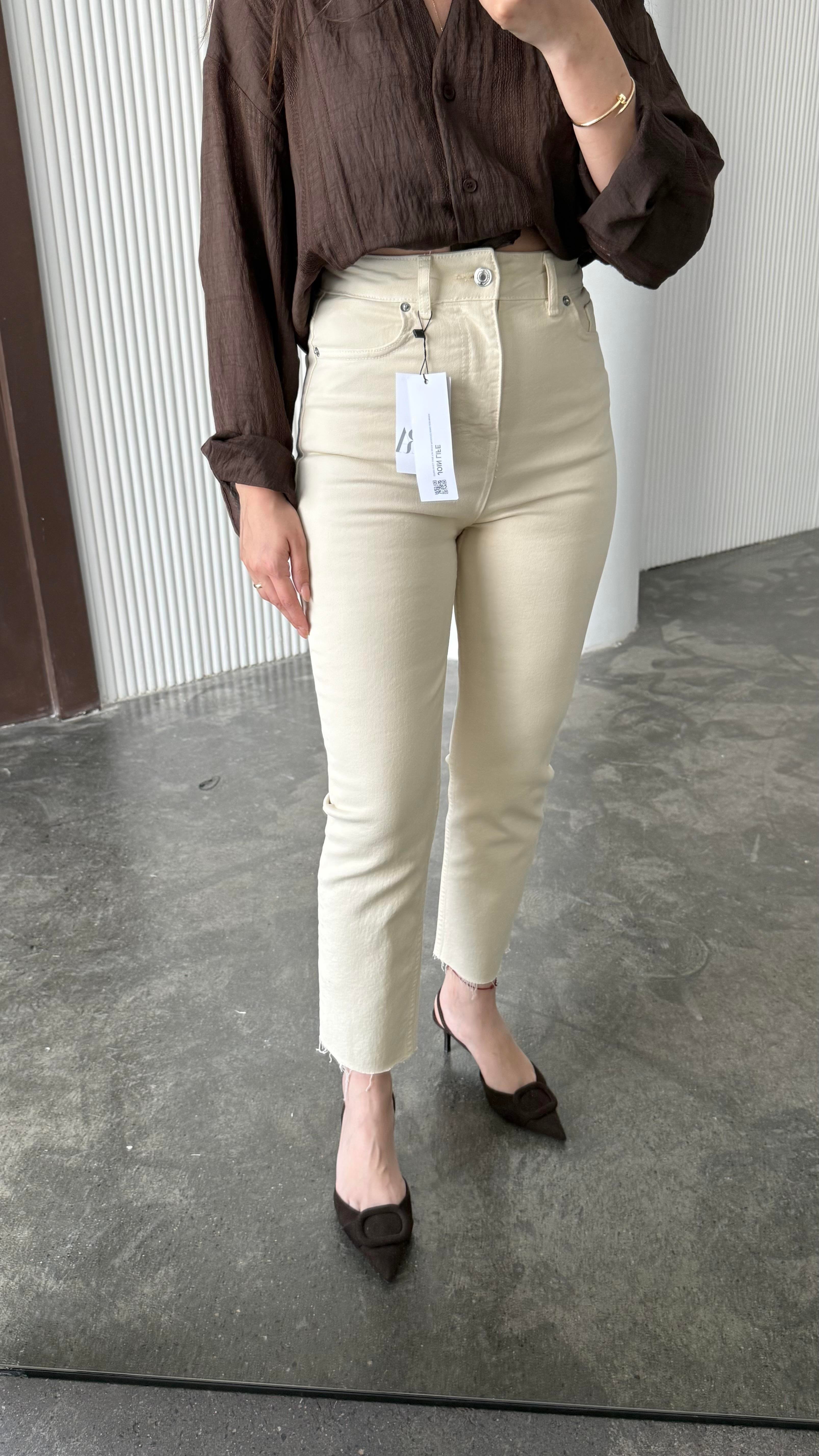 Marka Bej Slım Straight Jean