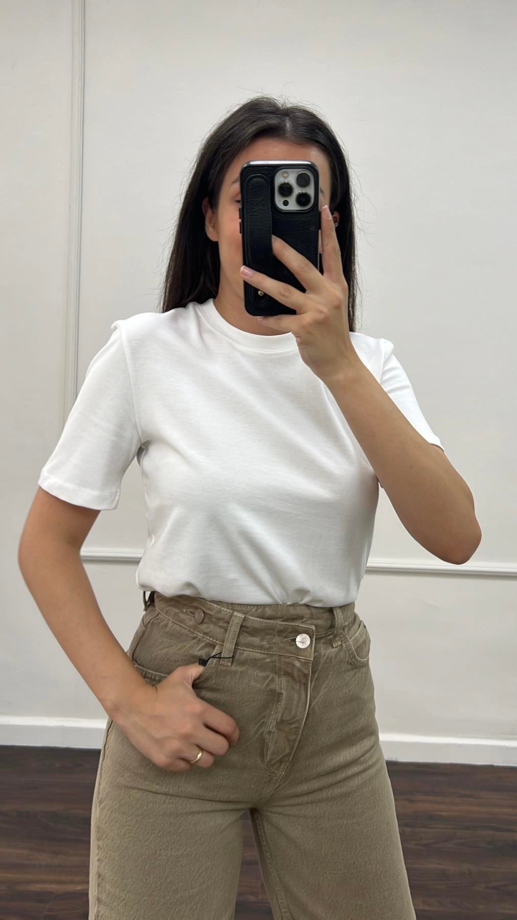 Marka Beyaz Basıc Tişört