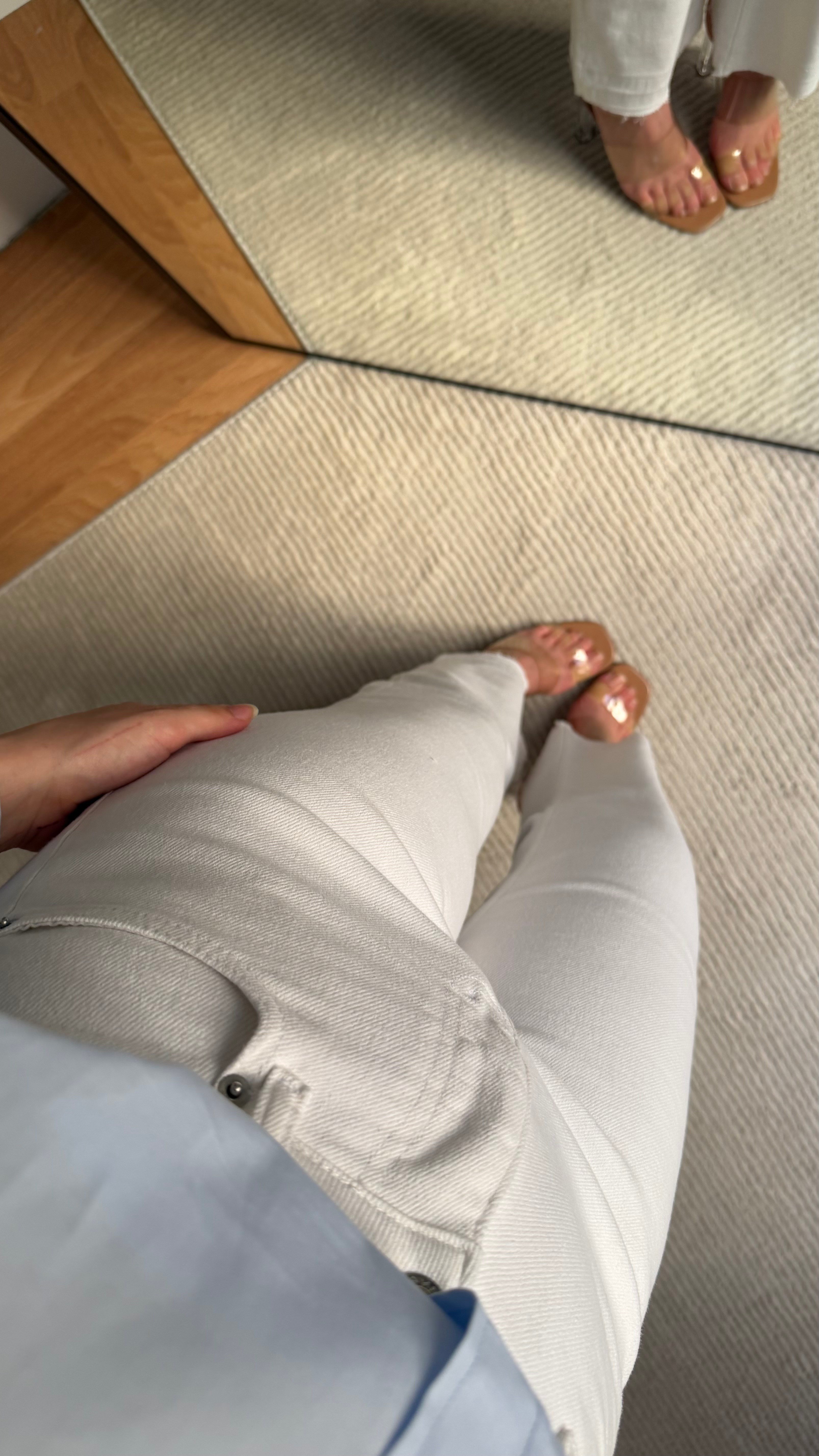 Marka Beyaz  Straight Fıt Jean