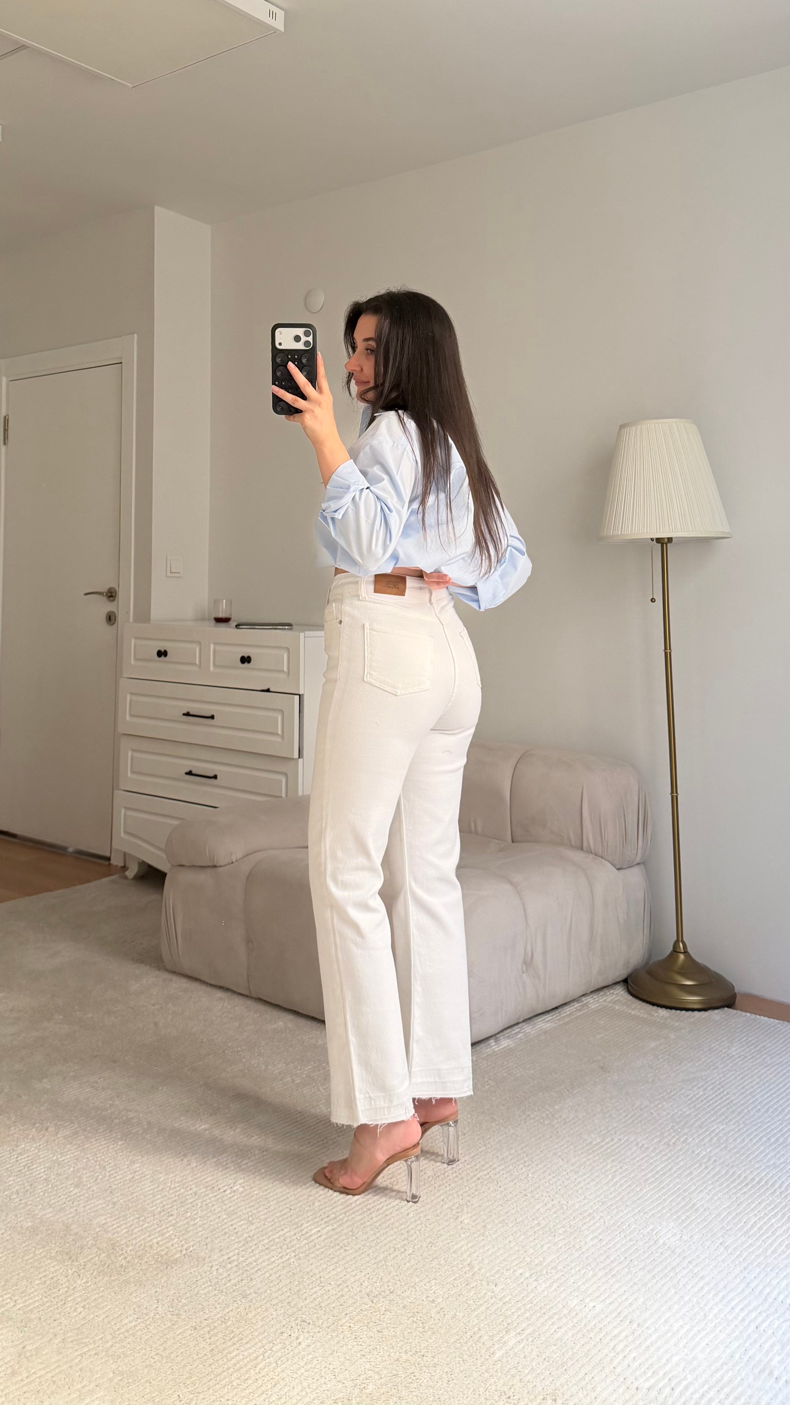 Marka Beyaz  Straight Fıt Jean