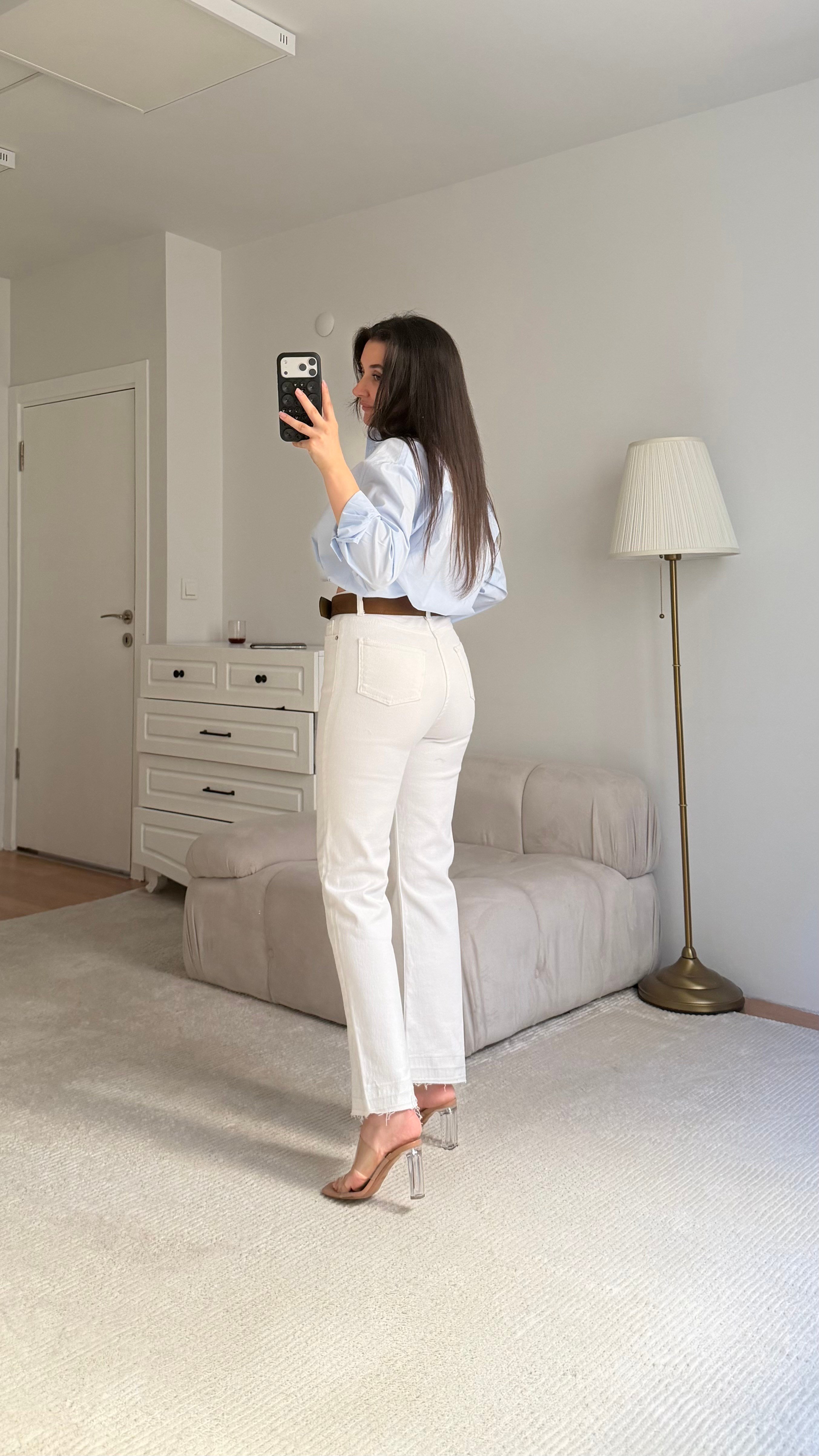 Marka Beyaz  Straight Fıt Jean