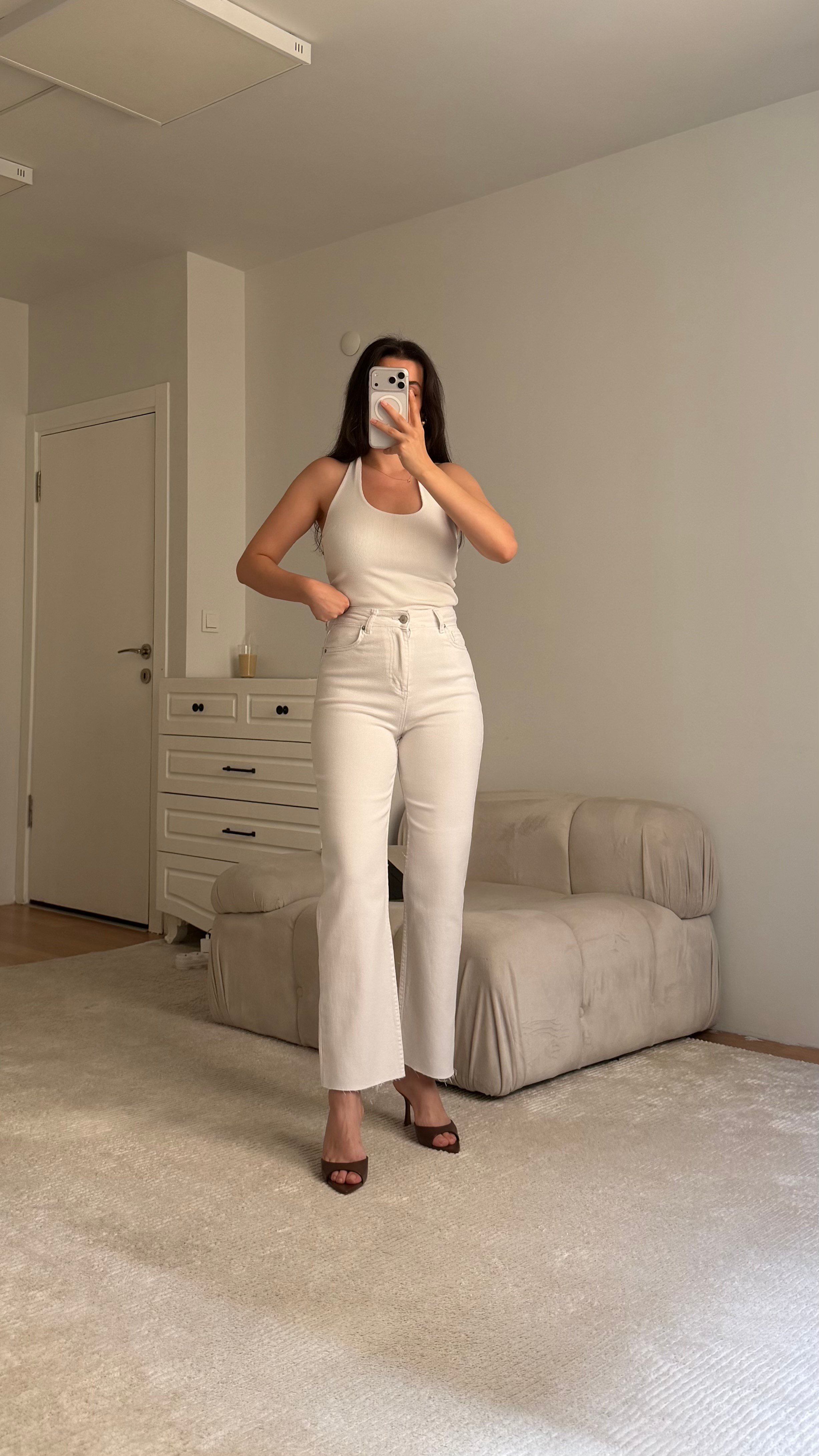 Marka Beyaz Straight Fıt Jean