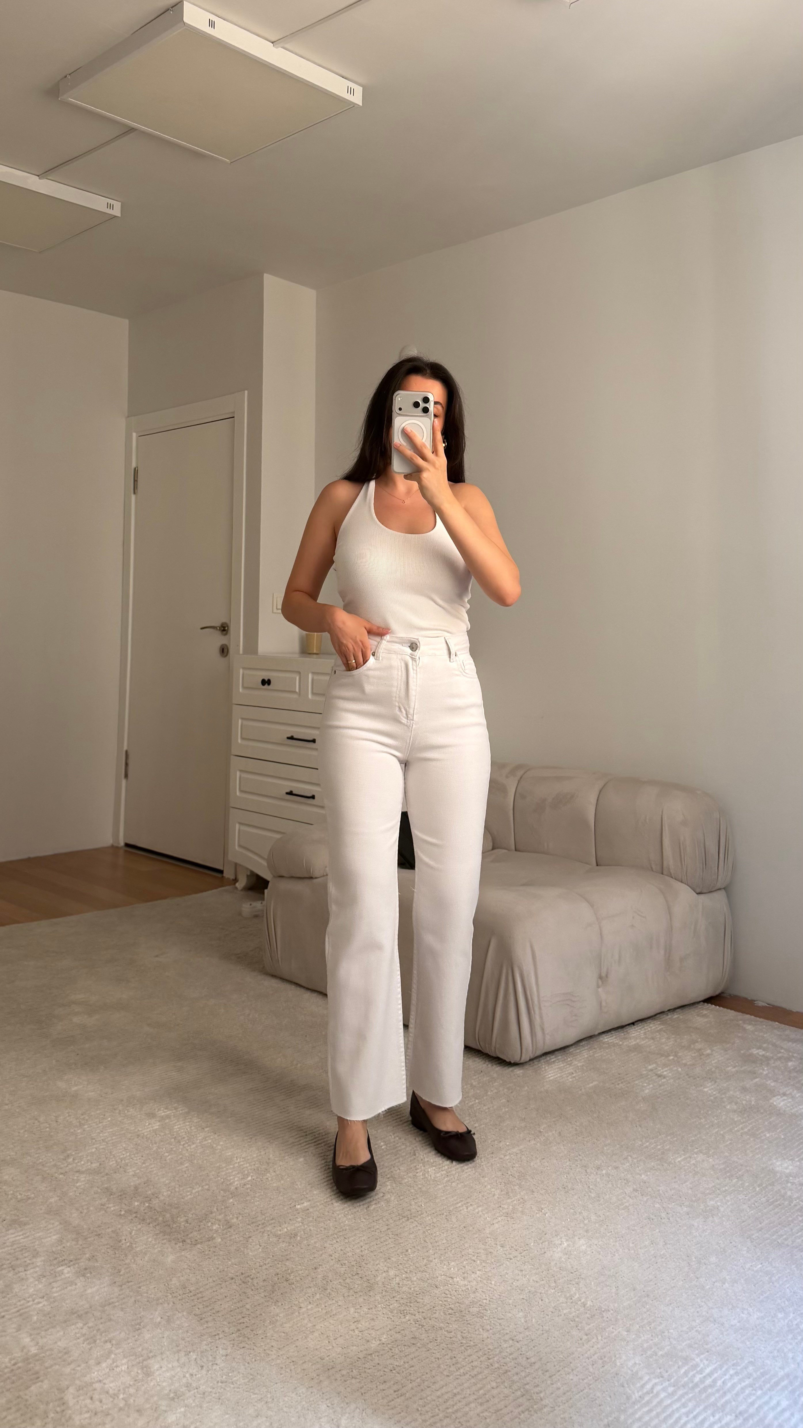 Marka Beyaz Straight Fıt Jean