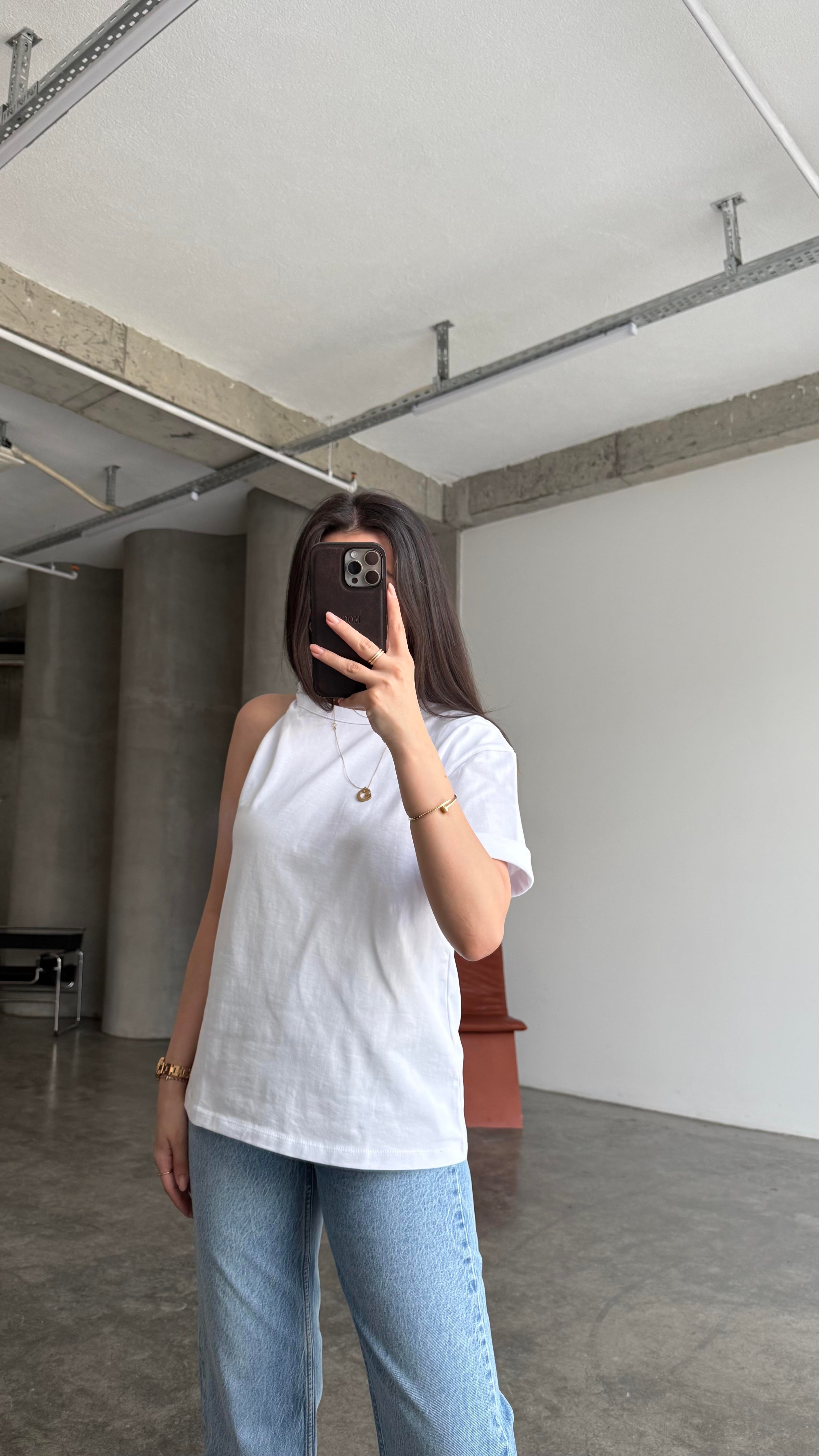 Marka Beyaz Tek Kol Büzgülü Basıc Tişört