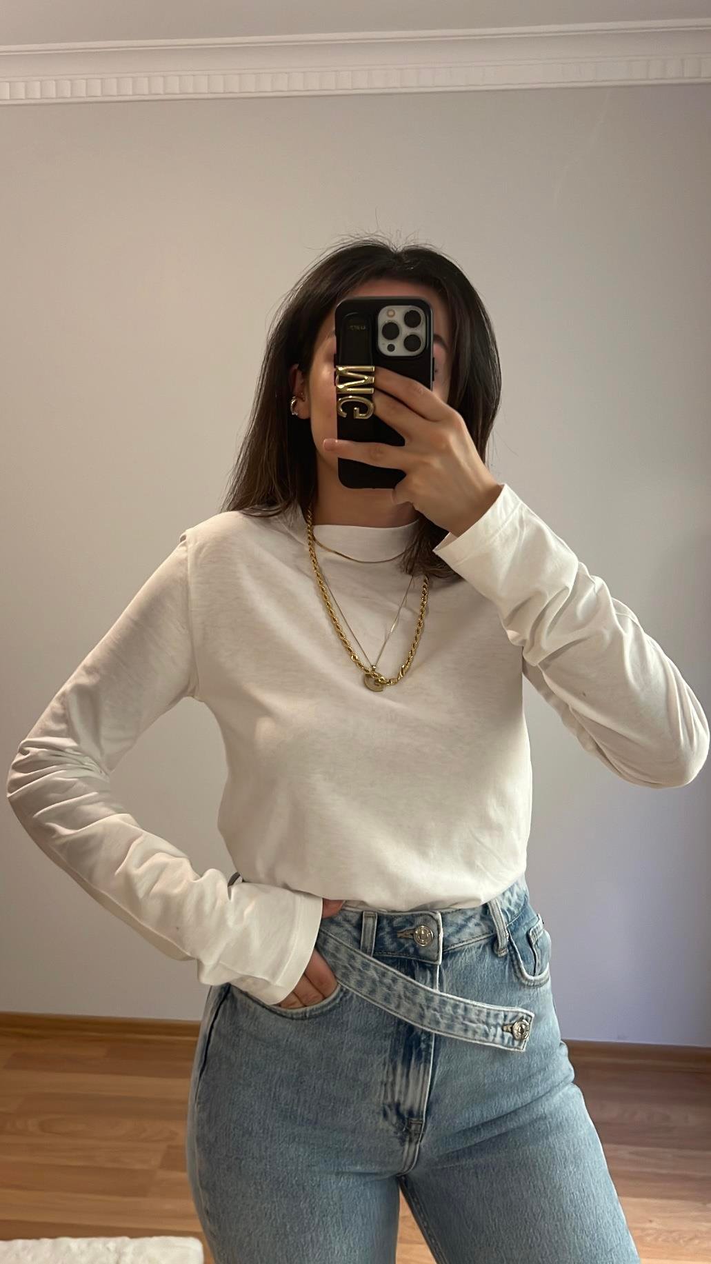 MARKA BEYAZ UZUN KOLLU BASIC TİŞÖRT