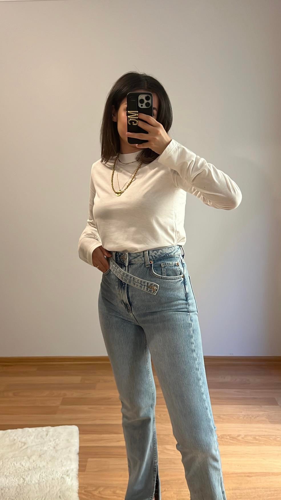 MARKA BEYAZ UZUN KOLLU BASIC TİŞÖRT